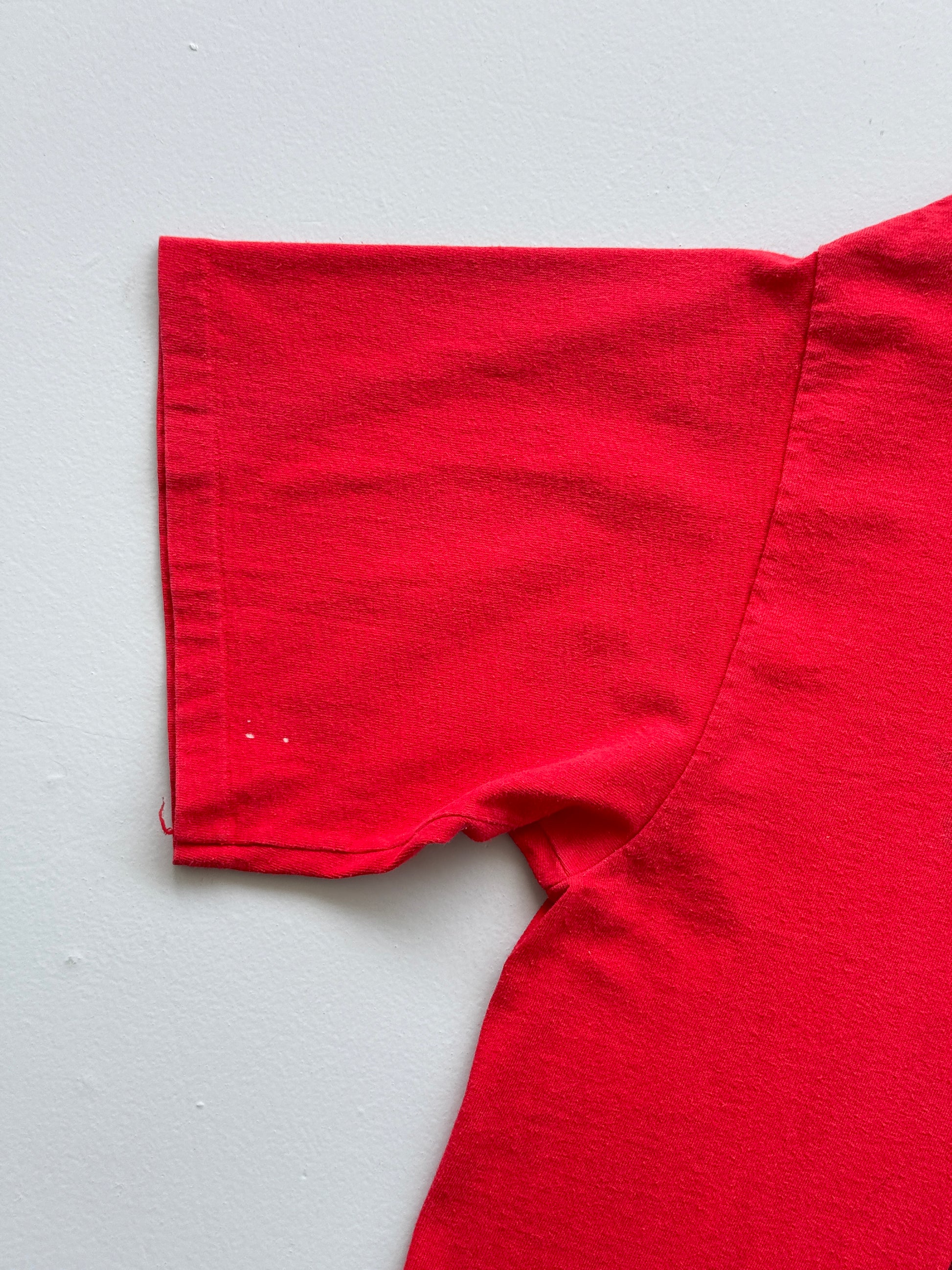 Red Levi's 90's Vintage Graphic Single Stitch T-Shirt - Large