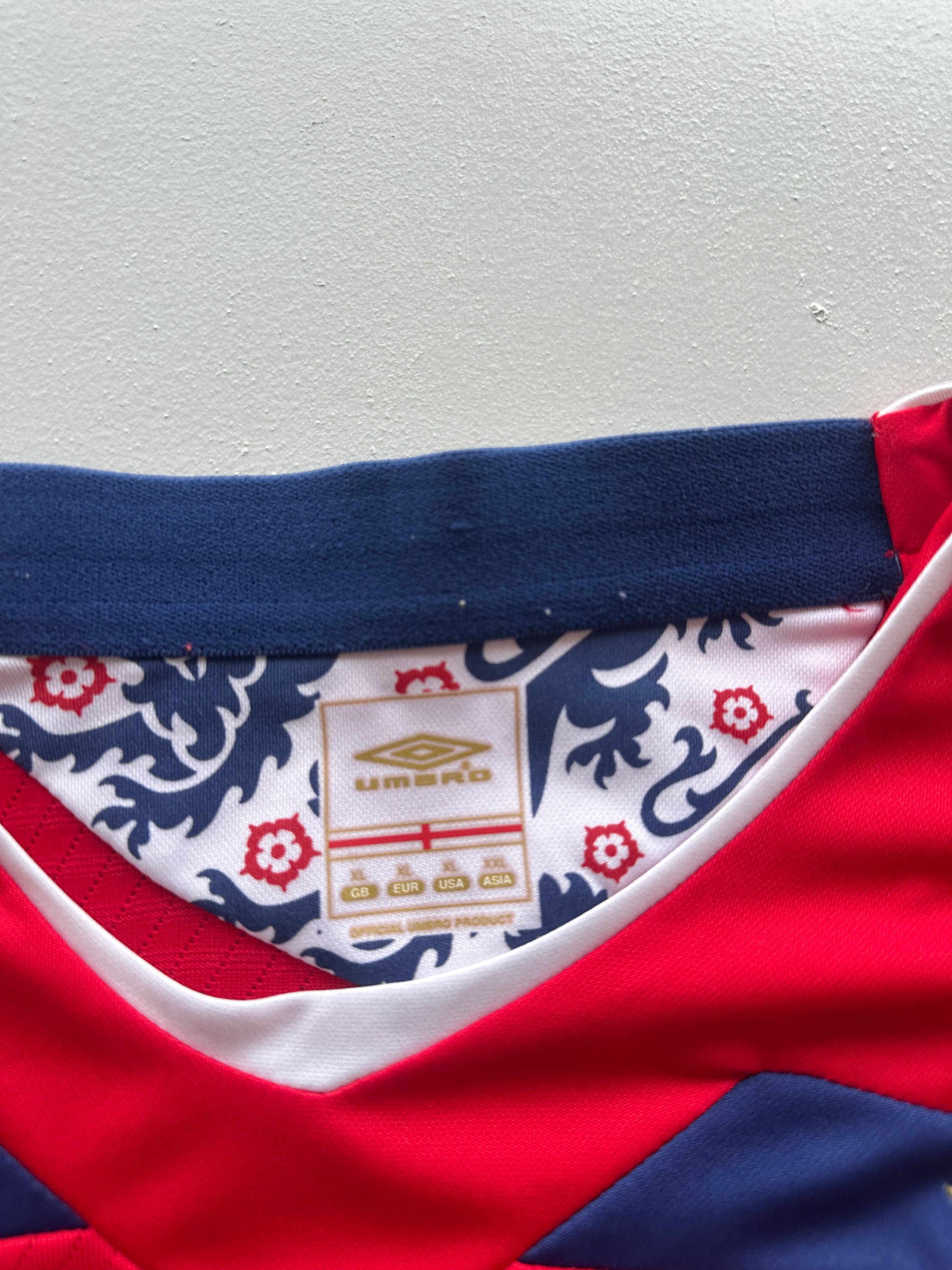 Umbro England 2008-10 Away Long Sleeve Vintage Football Shirt - XL