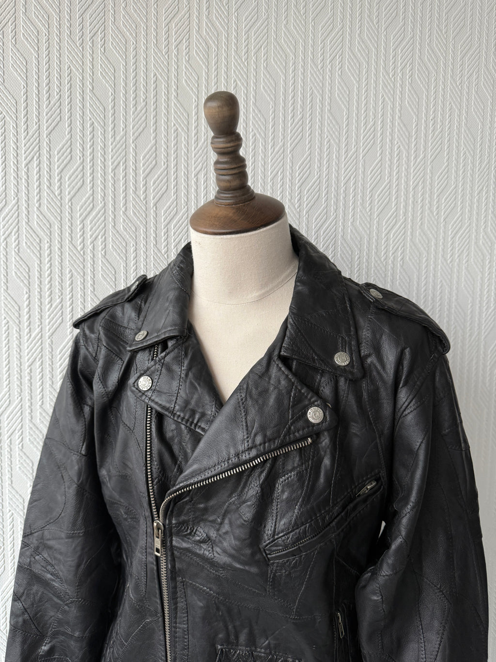 Black 80's Vintage Leather Biker Jacket- Medium