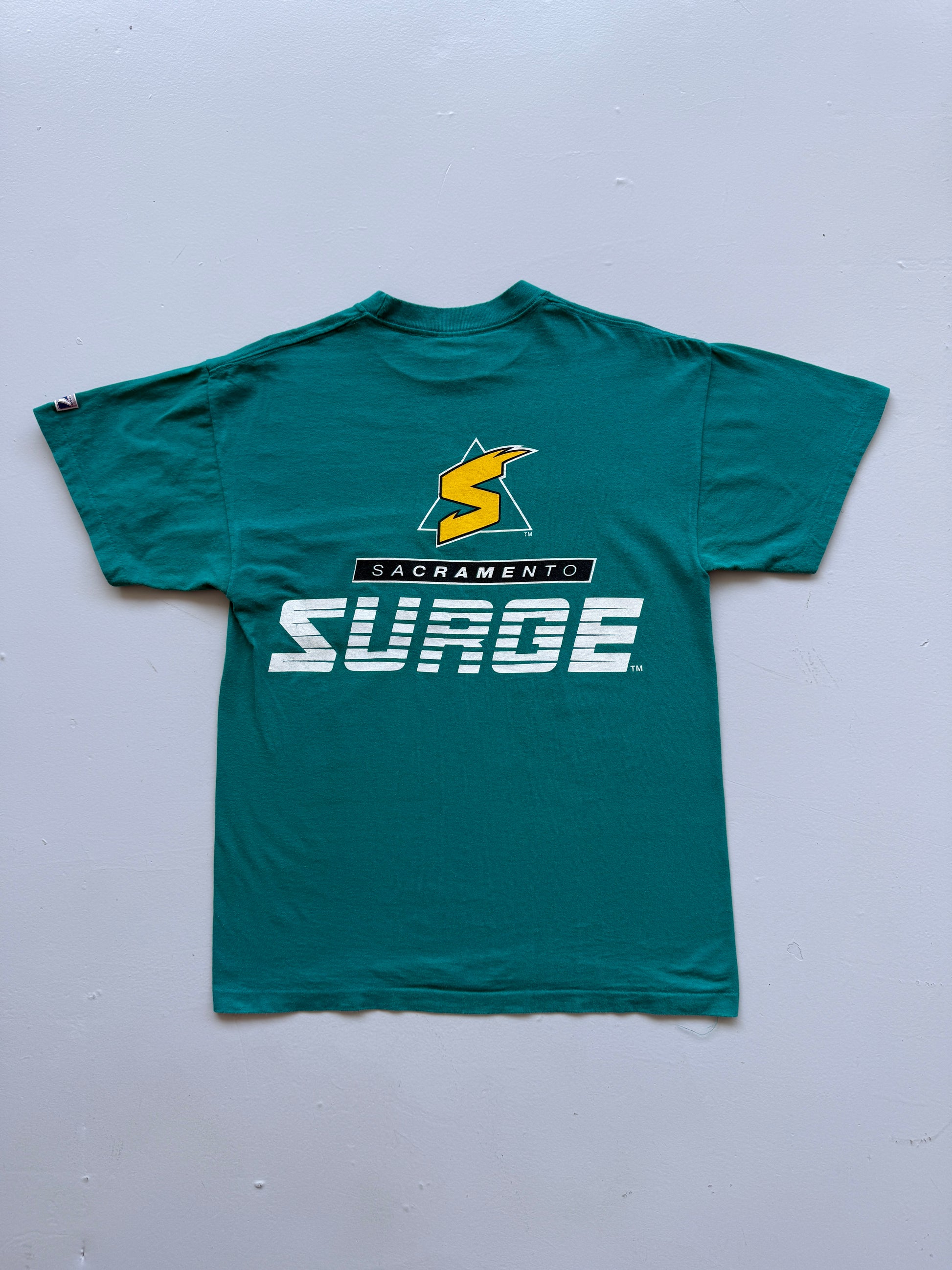 Teal Sacramento Surge 90's Vintage American Football Graphic Pocket T-Shirt - Me
