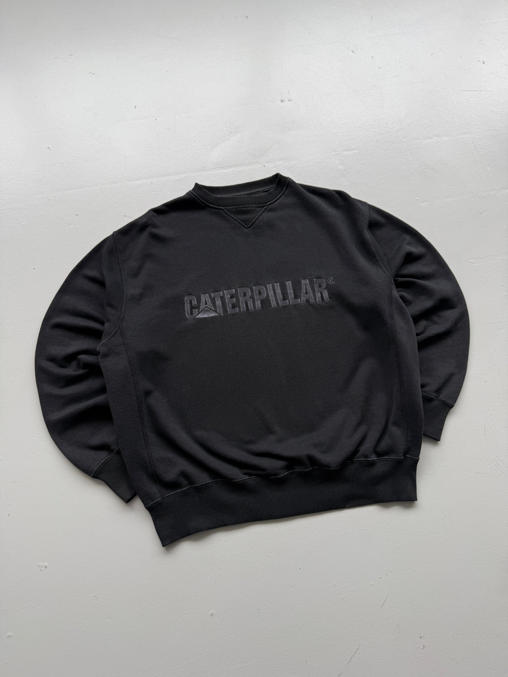 Caterpillar CAT Black Embroidered 90's Vintage Sweatshirt - Medium