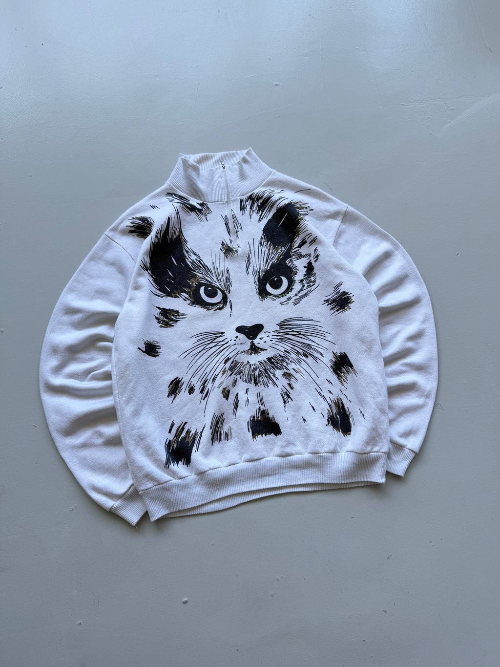 White Cat Graphic 80's Vintage Quarter Zip Sweatshirt - Medium
