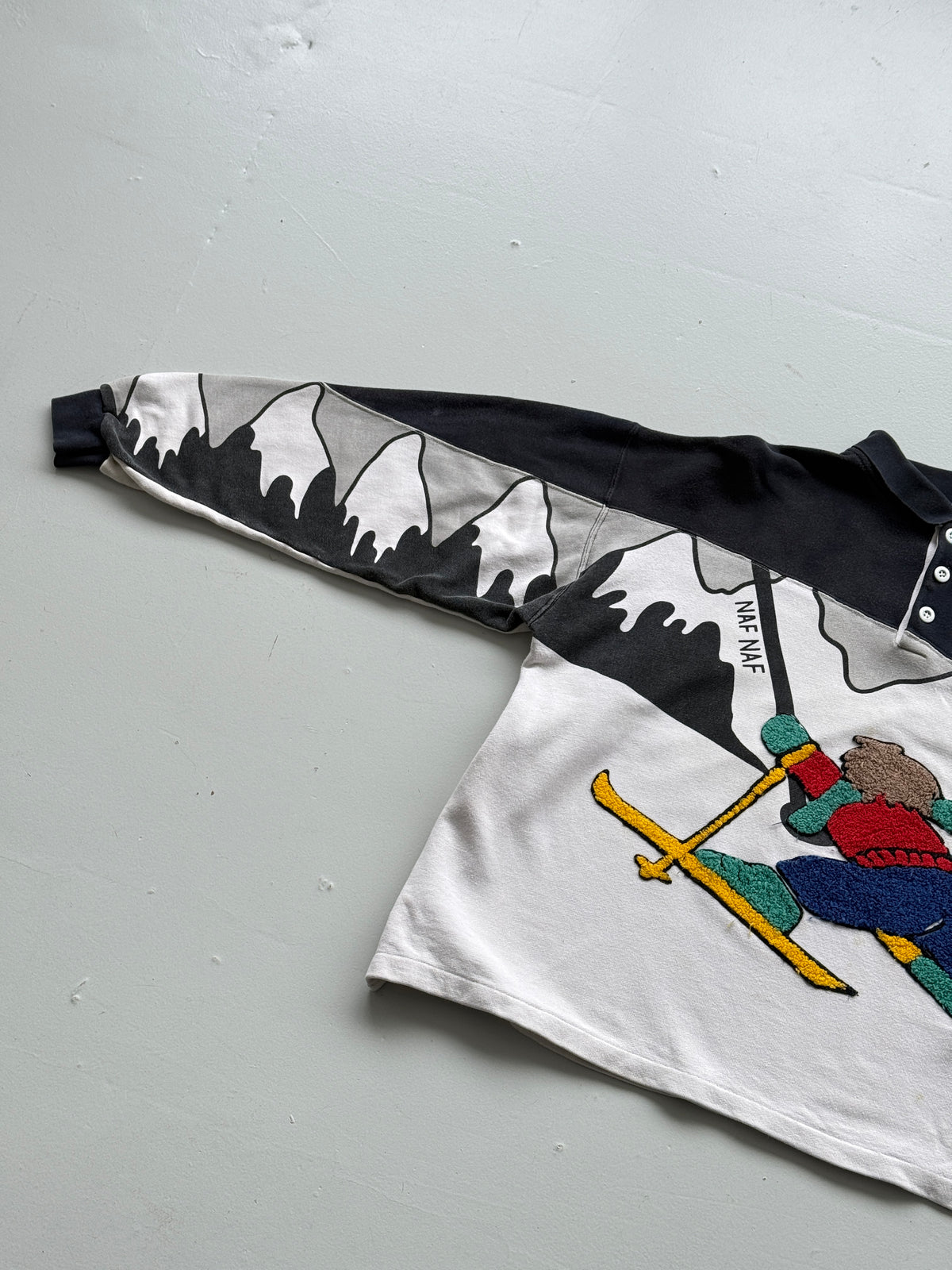 Naf Naf Ski Graphic 90's Vintage Sweatshirt - Medium