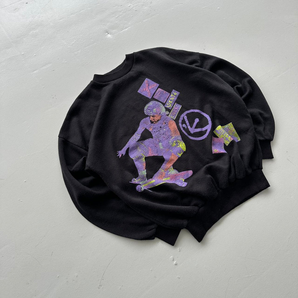 Black Skateboarding 90’s Vintage Graphic Sweatshirt - Small