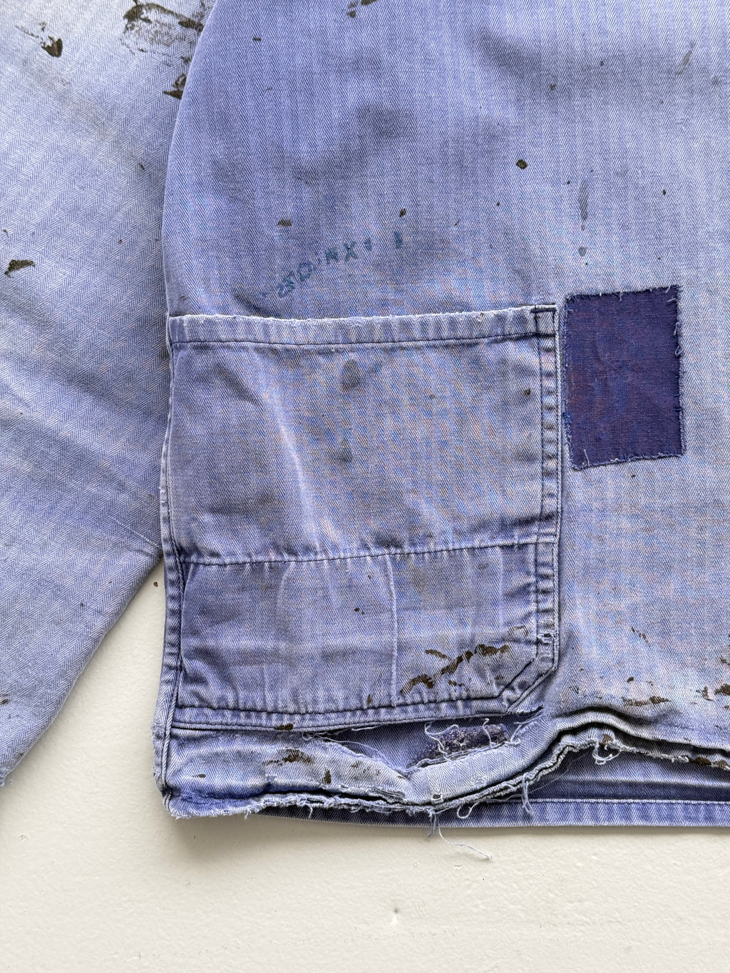 Thrashed Blue Herringbone 60's French Vintage Workwear Chore Jacket CH382 - Smal