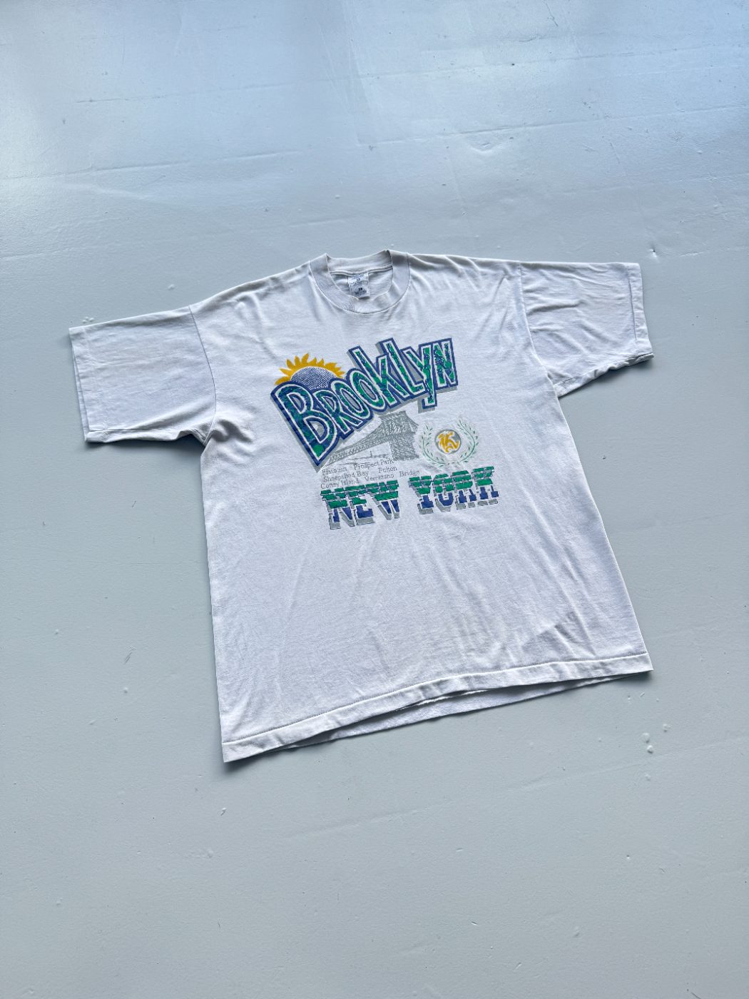 Brooklyn New York Single Stitch 90's Vintage Graphic T-Shirt - XL
