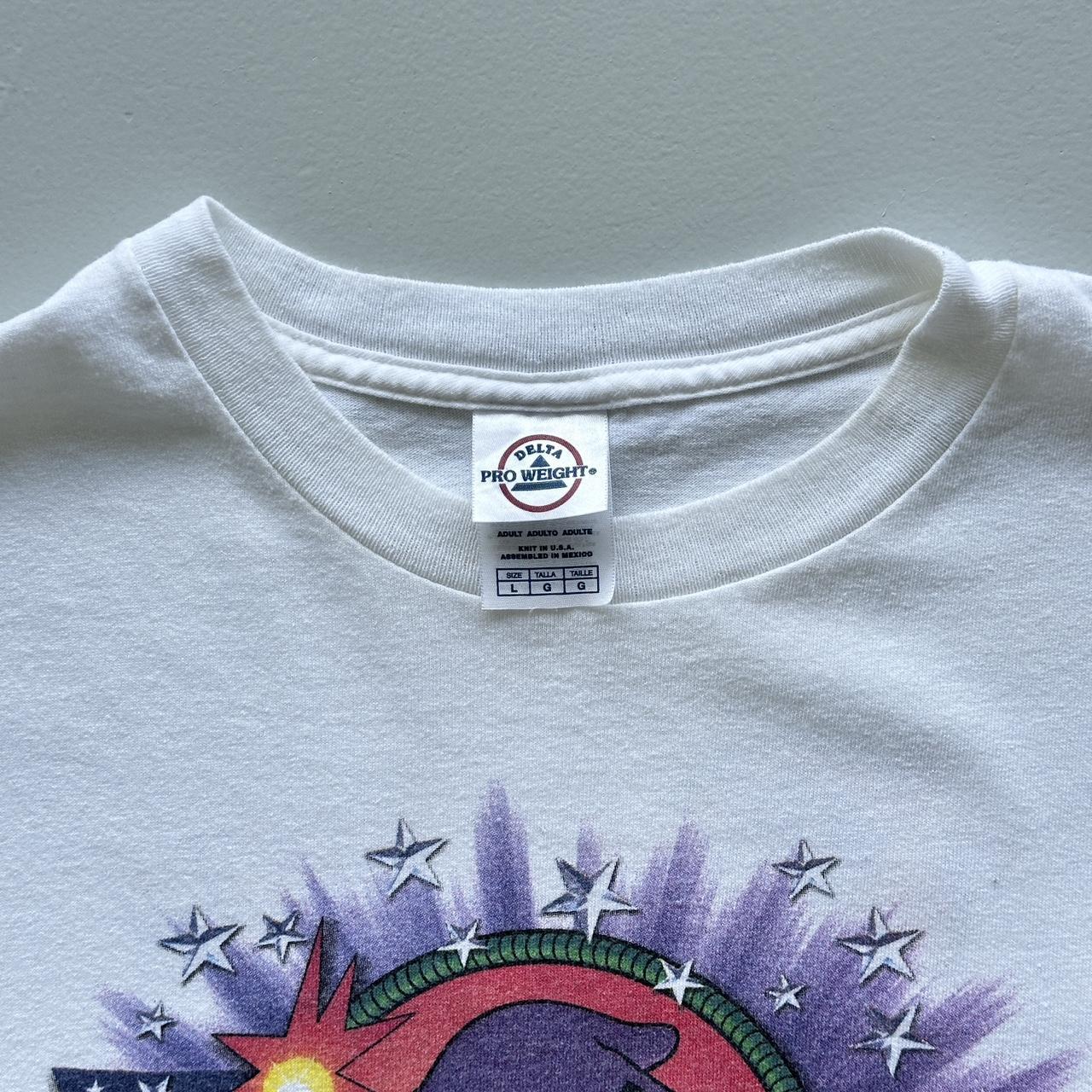 White Phantom Fireworks Vintage 00’s T-shirt - Large