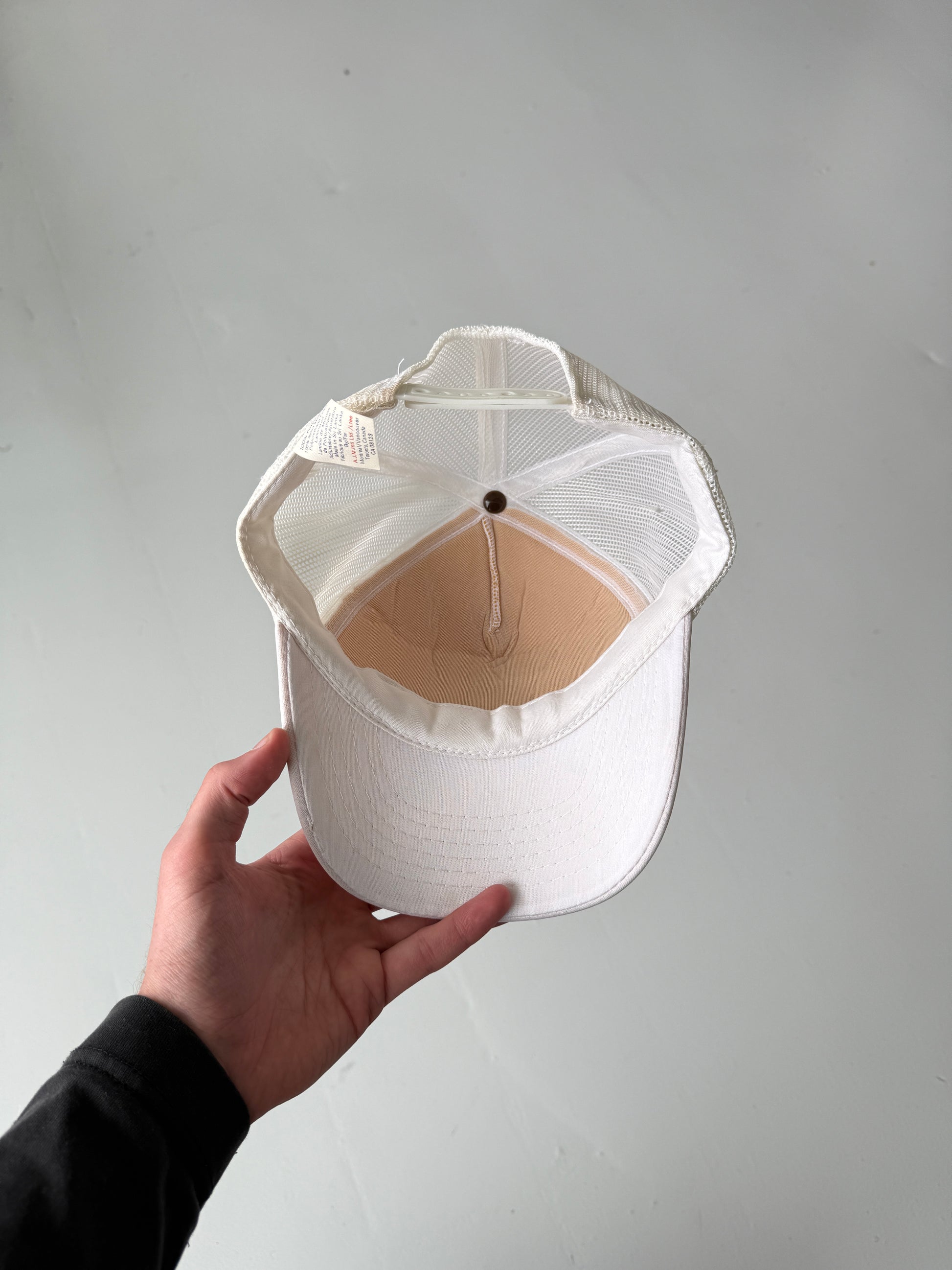 White Petoria Canada Tourist Vintage Foam and Mesh SnapBack Trucker Cap