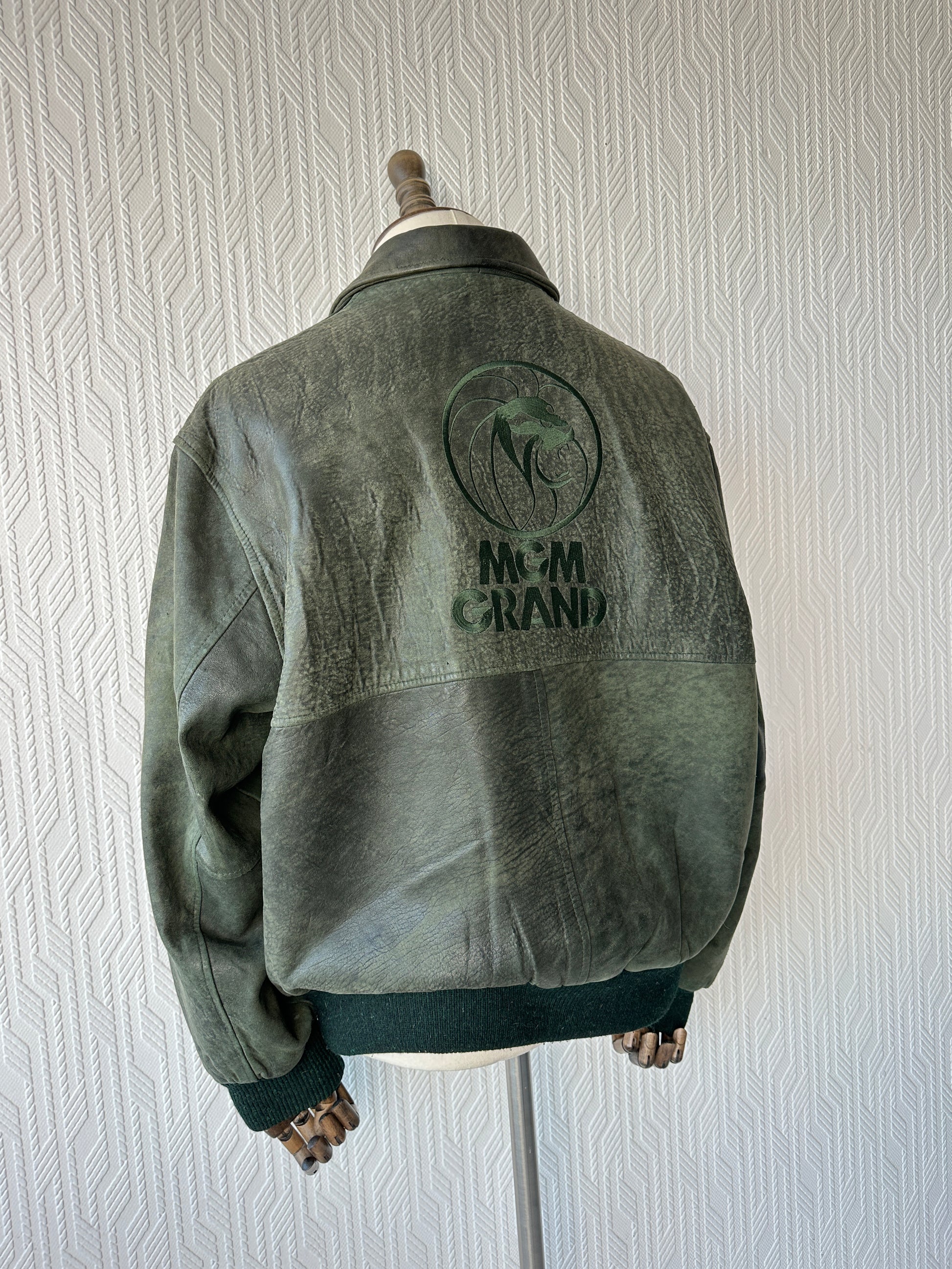 Green MGM Grand 90s Vintage Leather A2 Jacket - XL