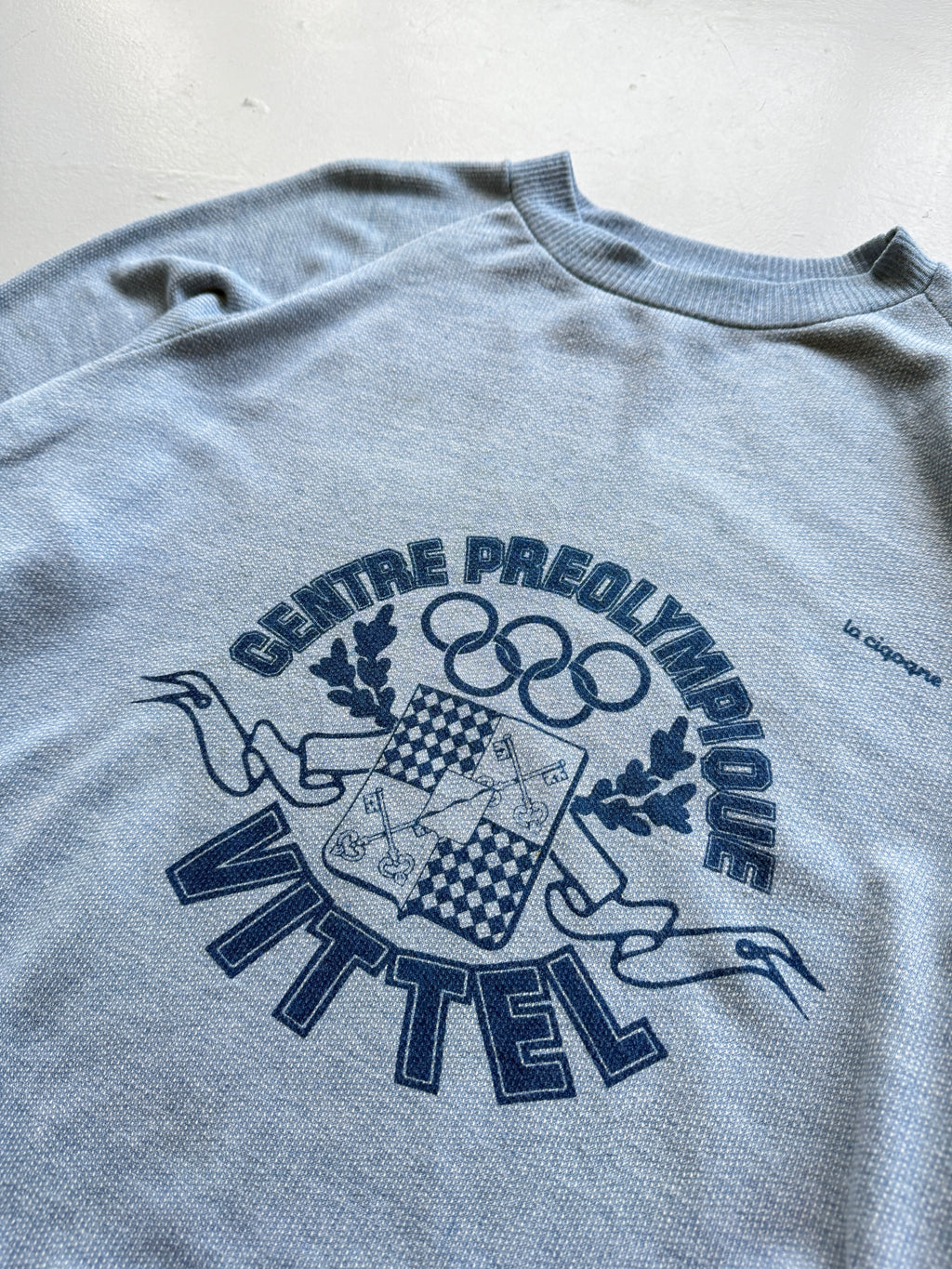 Light Blue La Ciqoqne 80's Vintage Graphic Olympic Sweatshirt Jumper - Medium