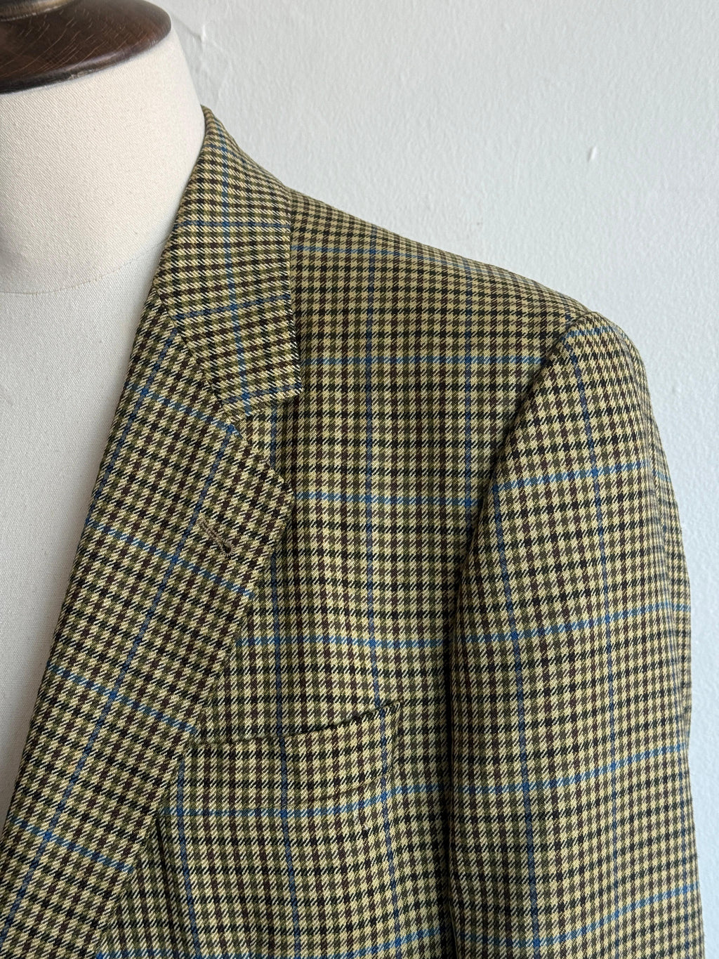 Burberry's 100% Cashmere Made in West Germany Vintage Blazer - Large