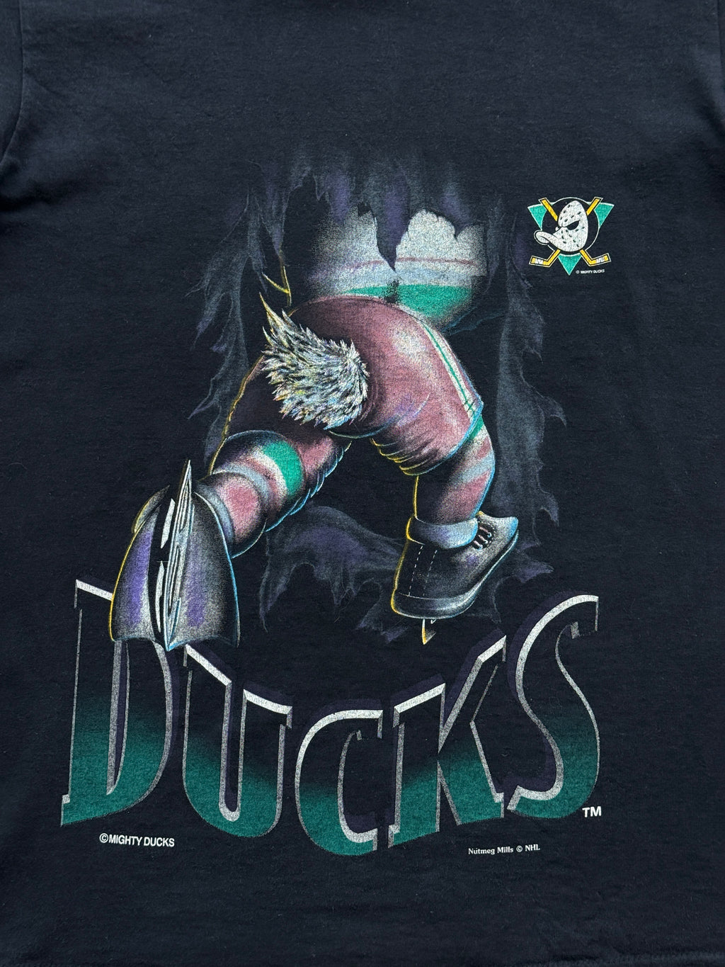 Black Mighty Ducks NHL 90s Vintage Nutmeg Mills Single Stitch T-Shirt - Medium