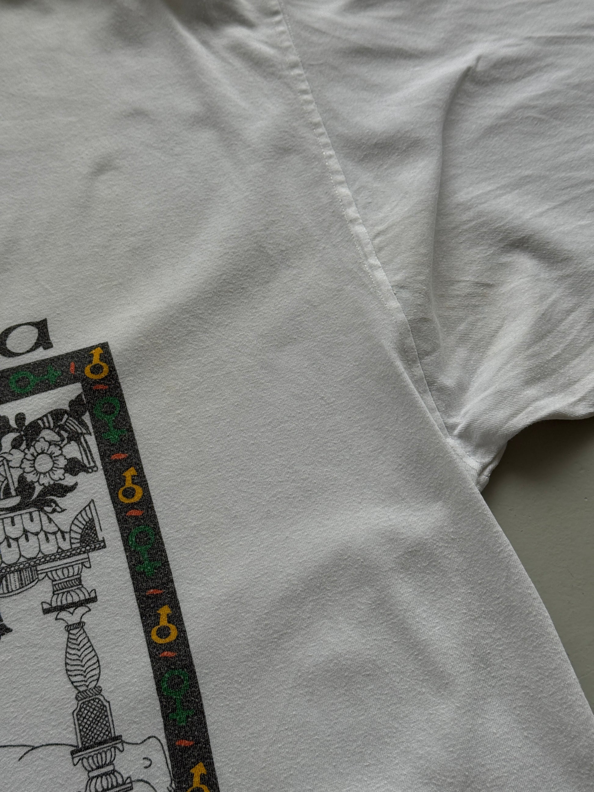 White Karmasutra 00's Vintage Graphic Novelty Slogan T-Shirt - Medium