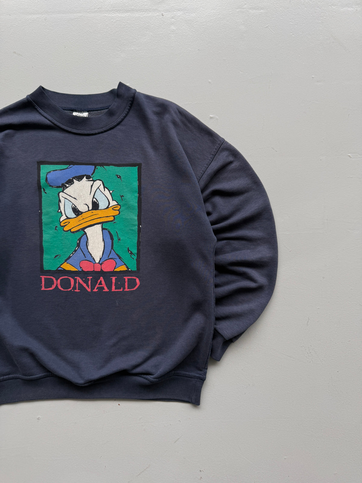 Disney Store Donald Duck 90's Vintage Sweatshirt - Medium