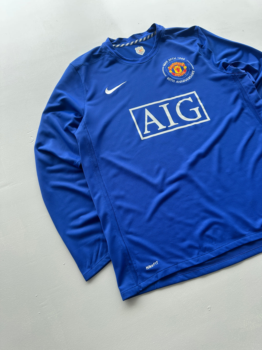 Nike Man Utd 40th Anniversary AIG 00's Vintage Football Shirt - Large