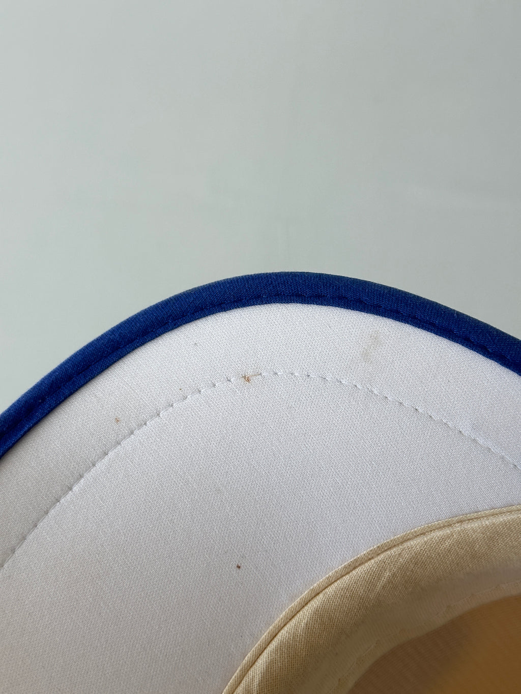White / Blue Ford 80's Vintage Mesh SnapBack Trucker Cap