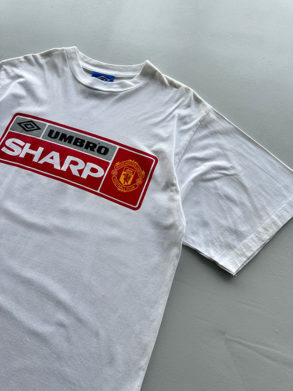 Umbro Manchester United Sharp 90's Vintage T-Shirt - Large