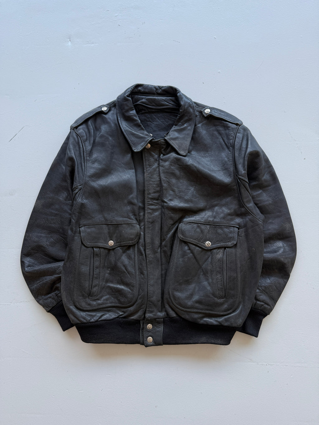Black 90s Leather A2 Aviation Vintage Bomber Jacket - Large