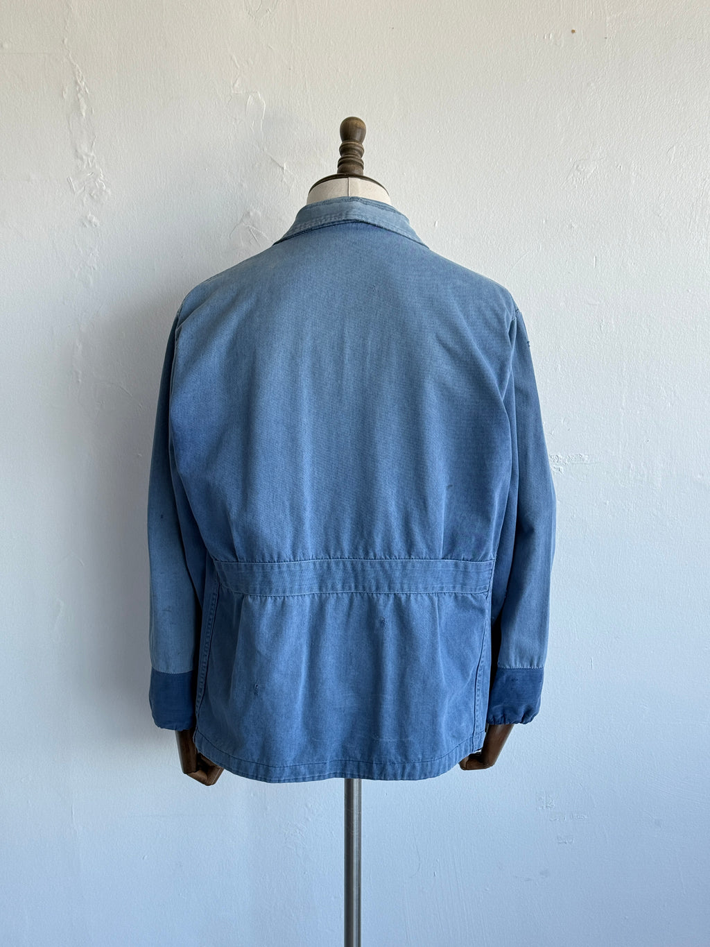 Thrashed Blue French 1950's Vintage Workwear Chore Jacket CH482 - Medium
