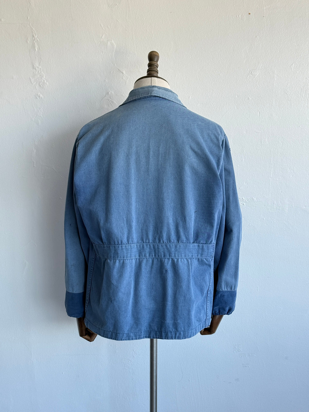 Thrashed Blue French 1950's Vintage Workwear Chore Jacket CH482 - Medium