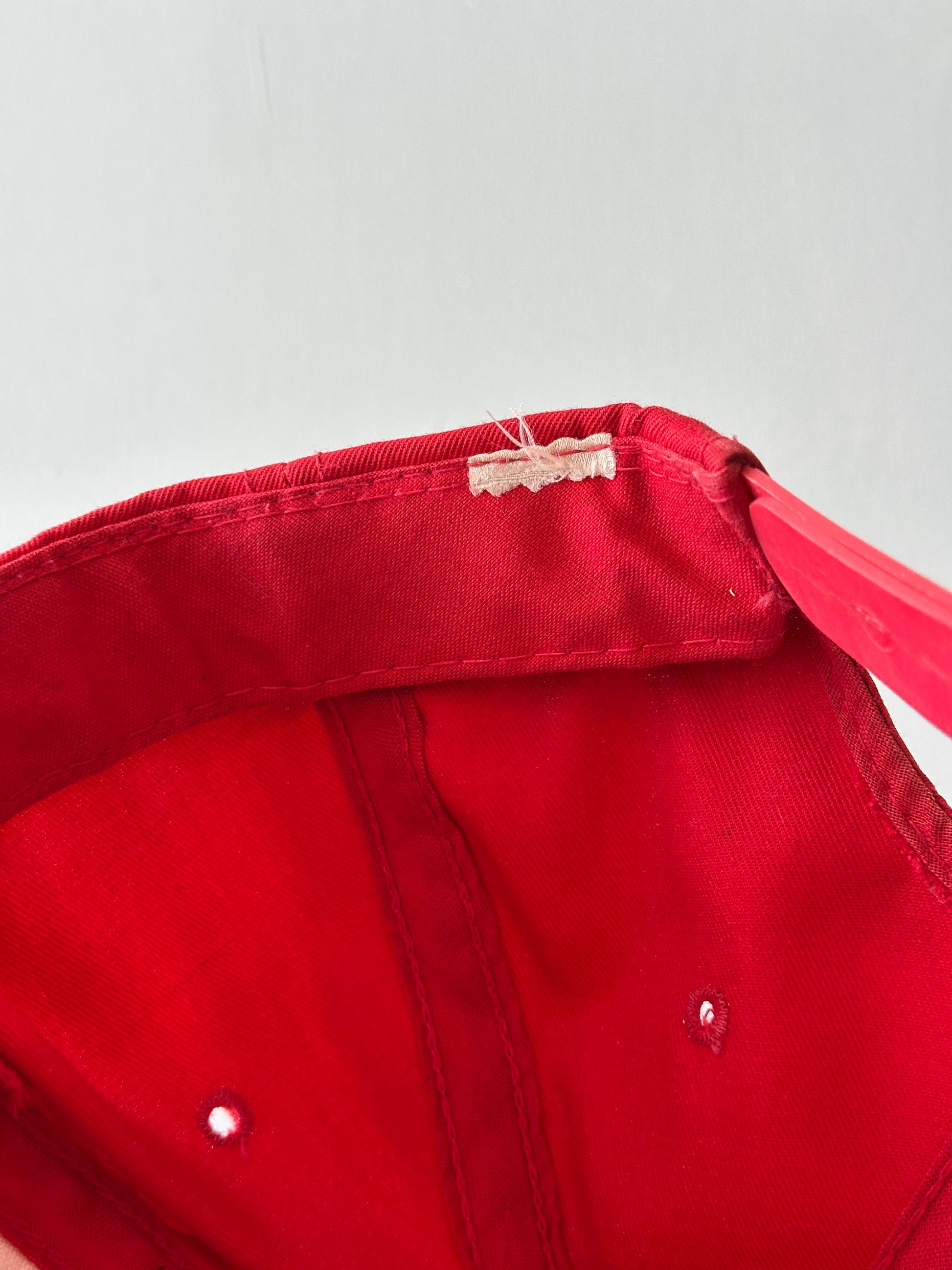 Red Philadelphia 76ers 90's Vintage SnapBack Trucker Cap