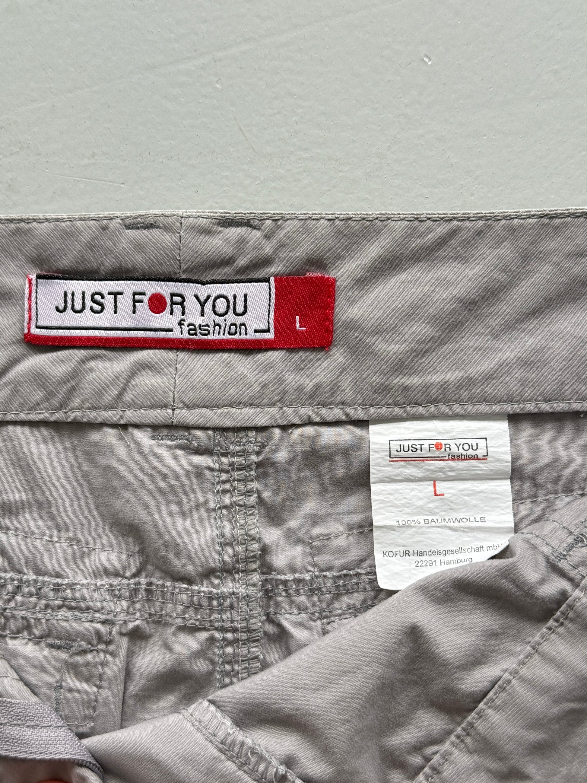 Grey Just for You 00's Vintage Y2K Cargo Mini Skirt - Large