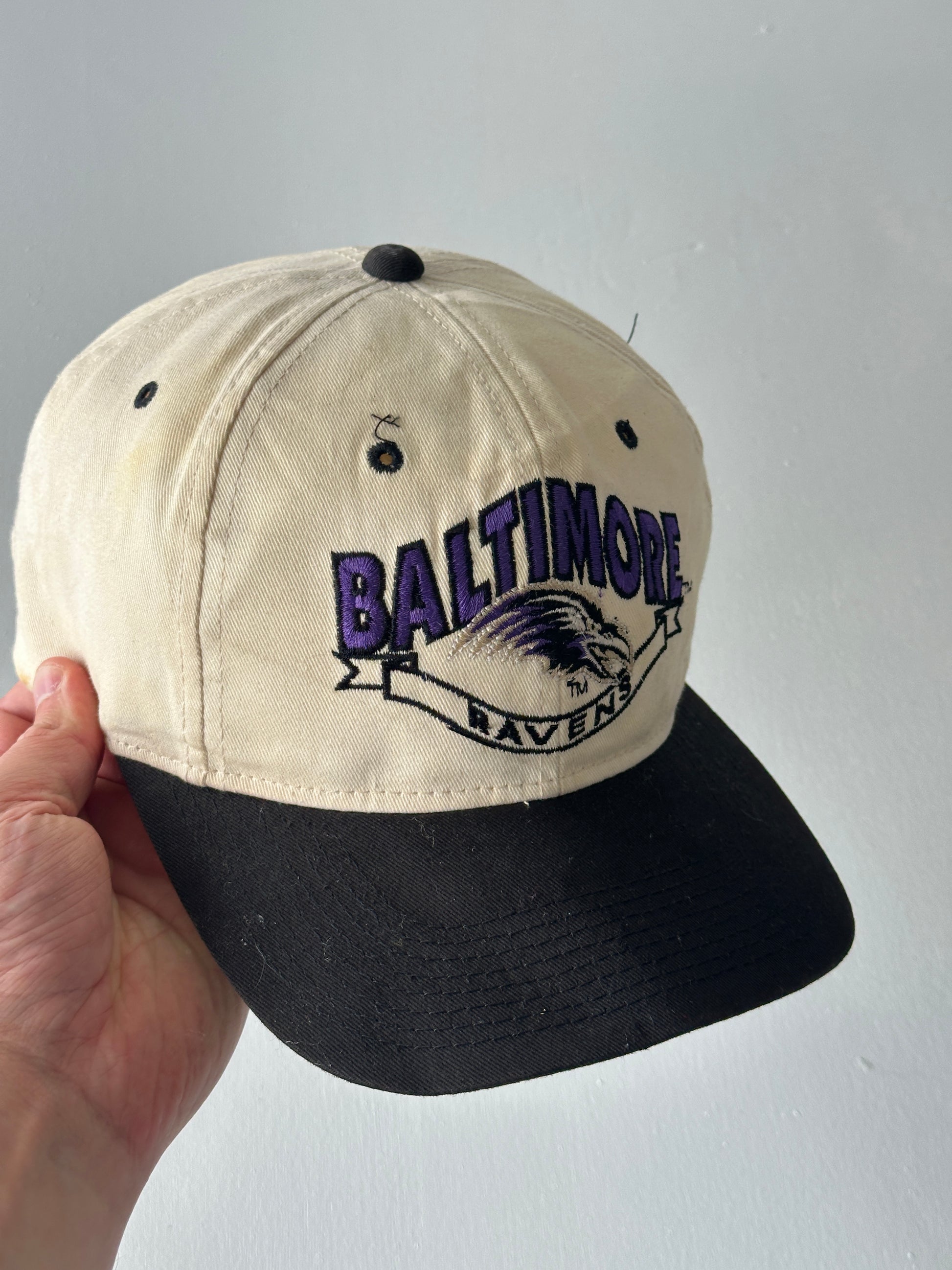 Cream / Black Baltimore Ravens 90's Vintage SnapBack Trucker Cap