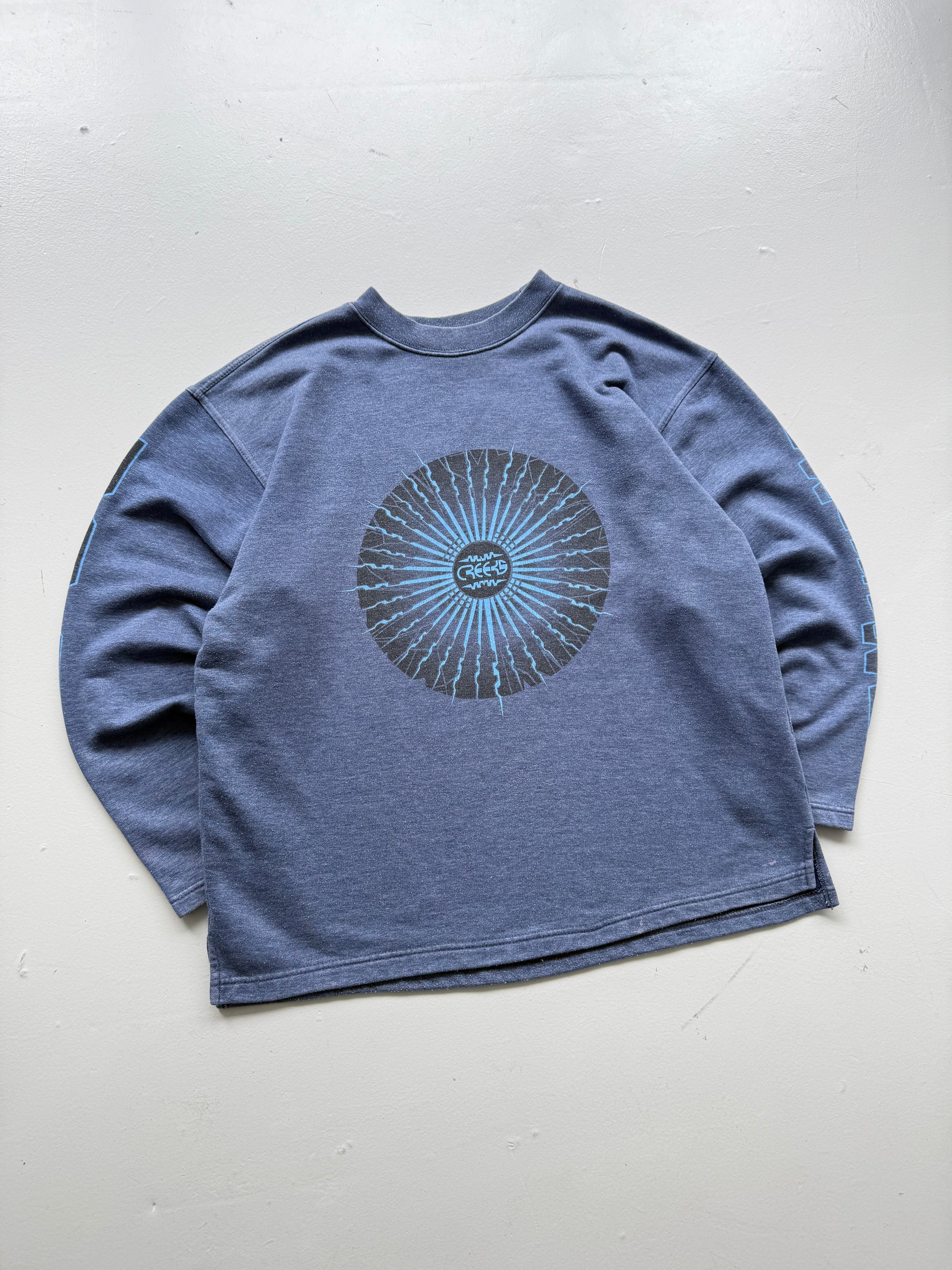 Creeks Graphic Long Sleeve 90's Vintage Sweatshirt - Medium