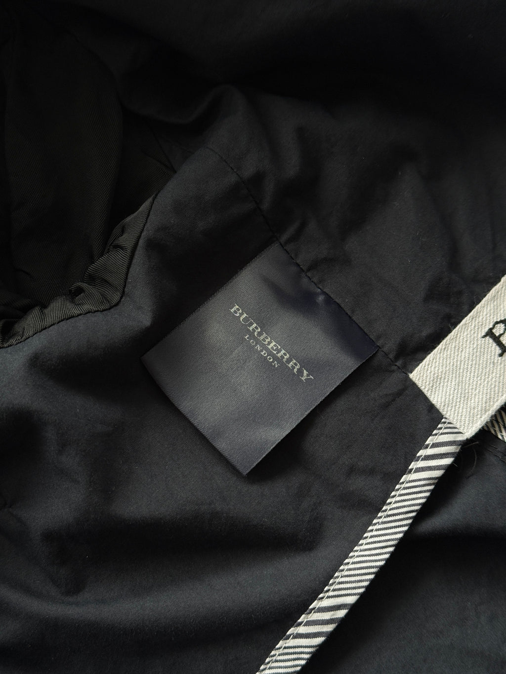 Burberry London Made in England Vintage Trench Coat - Medium