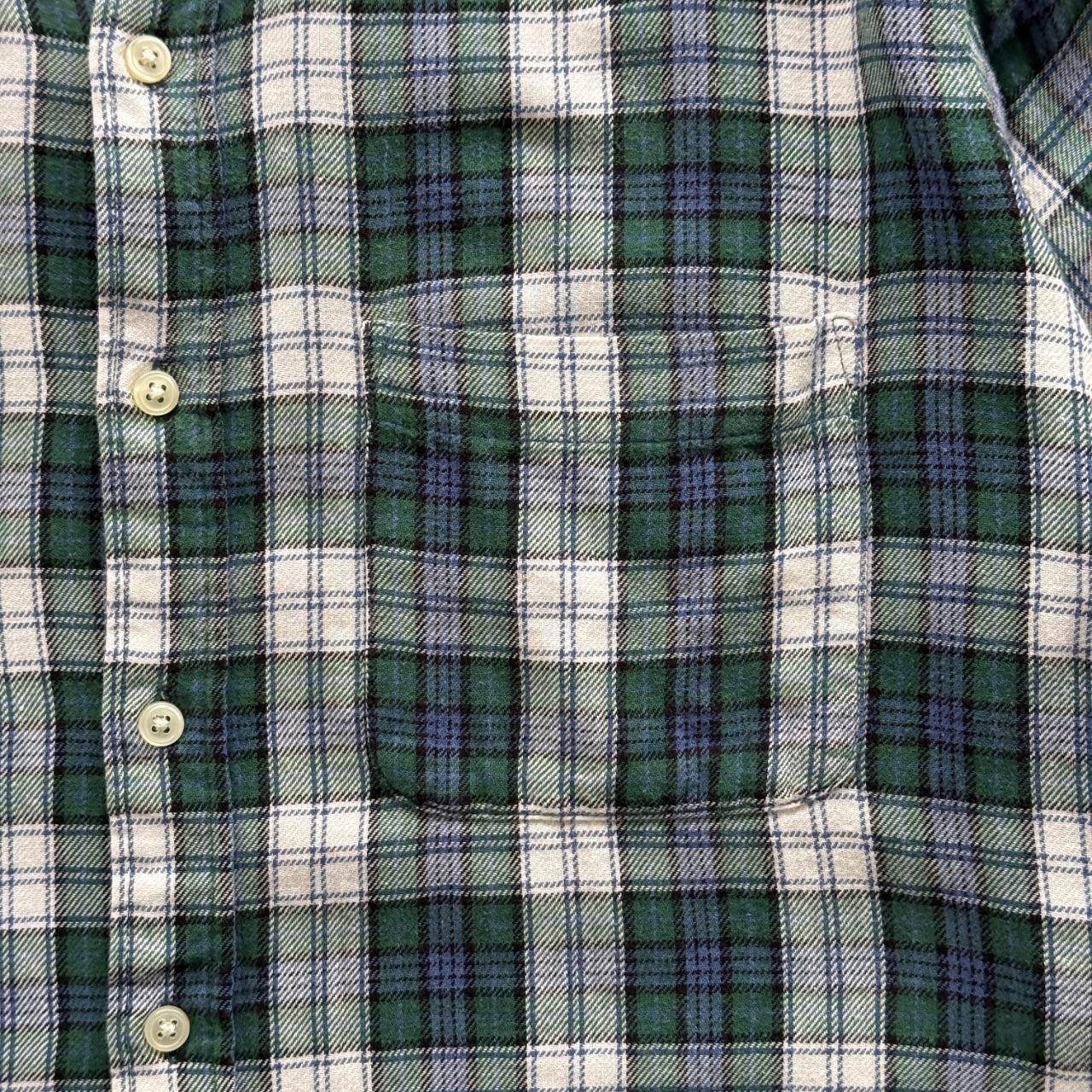 Green and Blue Checkered Long Sleeve 90s Vintage Flannel Shirt - Large