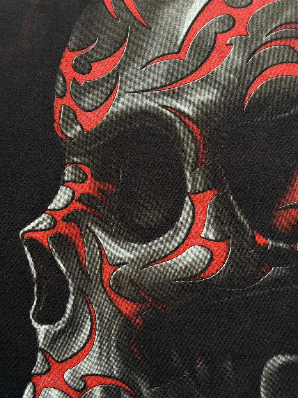 Black Tribal Skull Y2K Vintage Graphic T-Shirt - XL