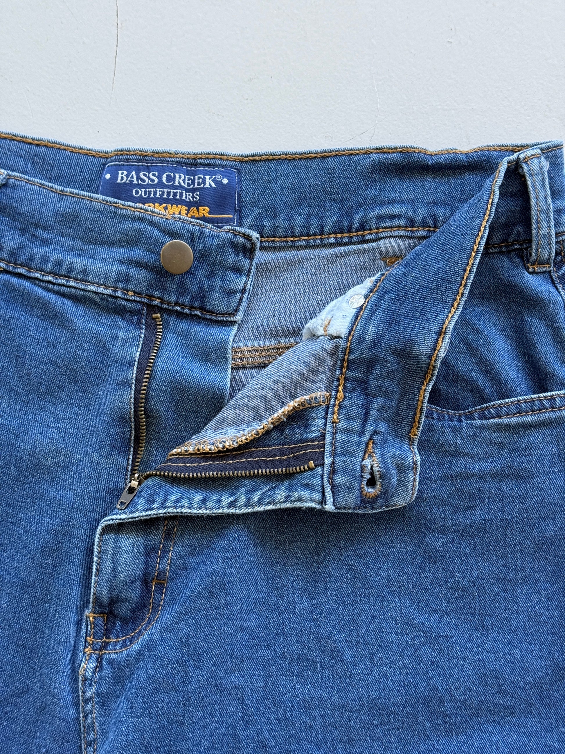 Mid Blue Bass Creek 00's Vintage Y2K Baggy Hip Hop Denim Shorts - W32 x L9