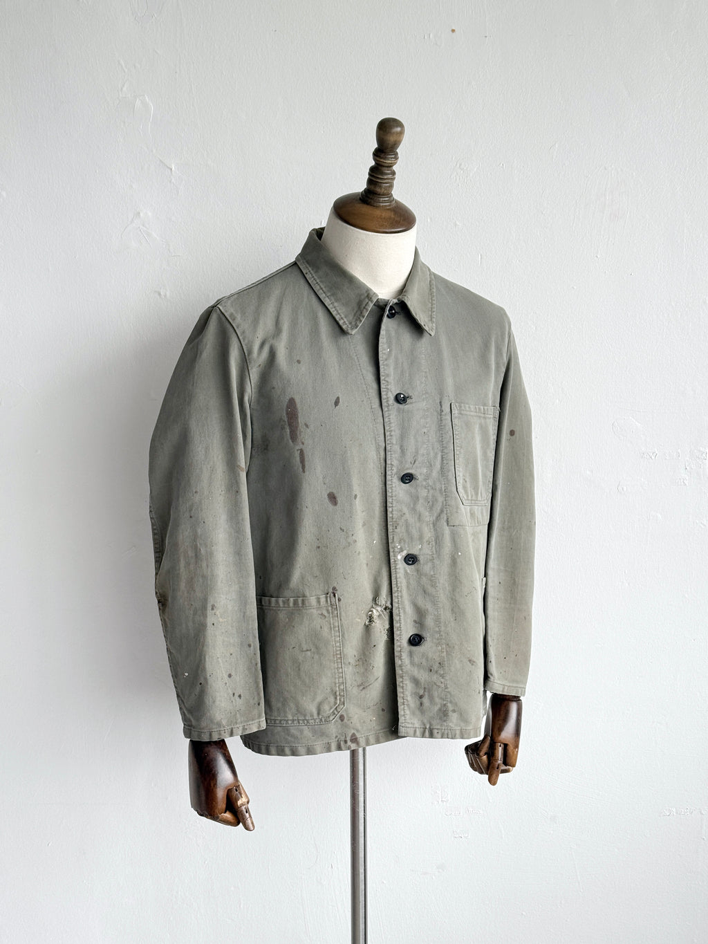 Thrashed Olive Green French 1950s/60s Vintage Chore Jacket CH560