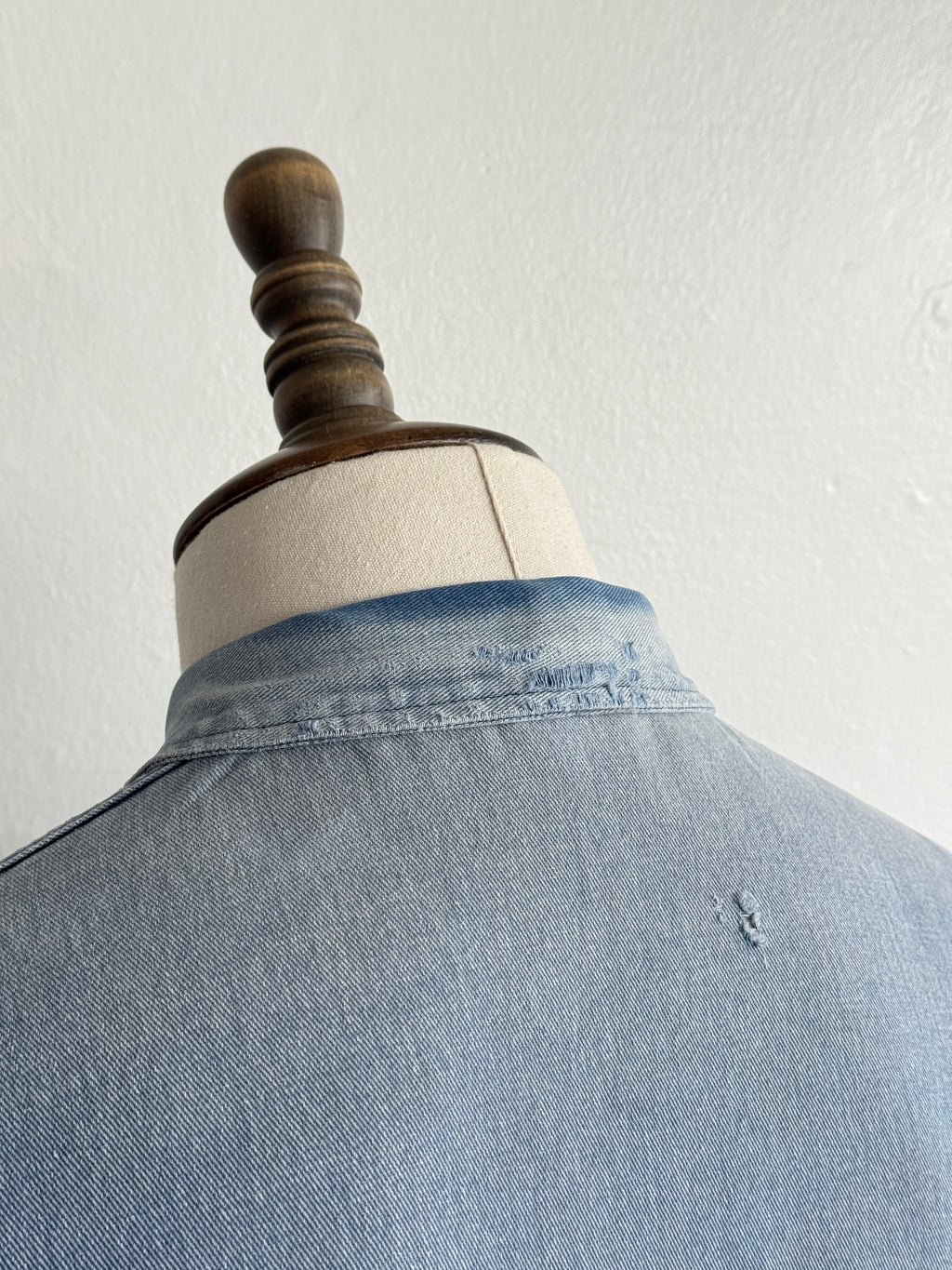 Thrashed Blue French 1960's Vintage Workwear Chore Jacket CH541 - Small