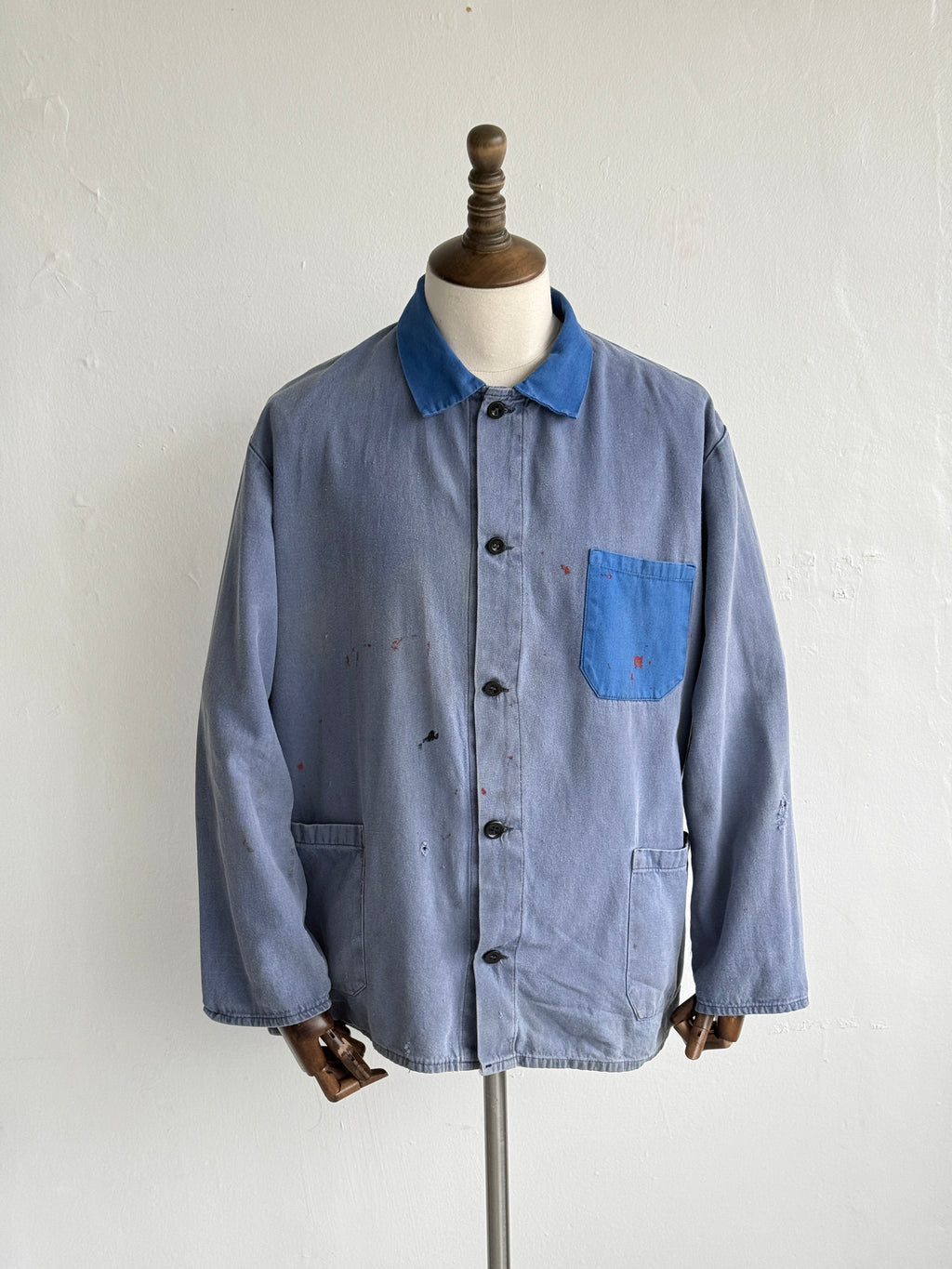 Faded Blue Auto B.O.A.T. French 1960s Vintage Workwear Chore Jacket CH396 - Larg