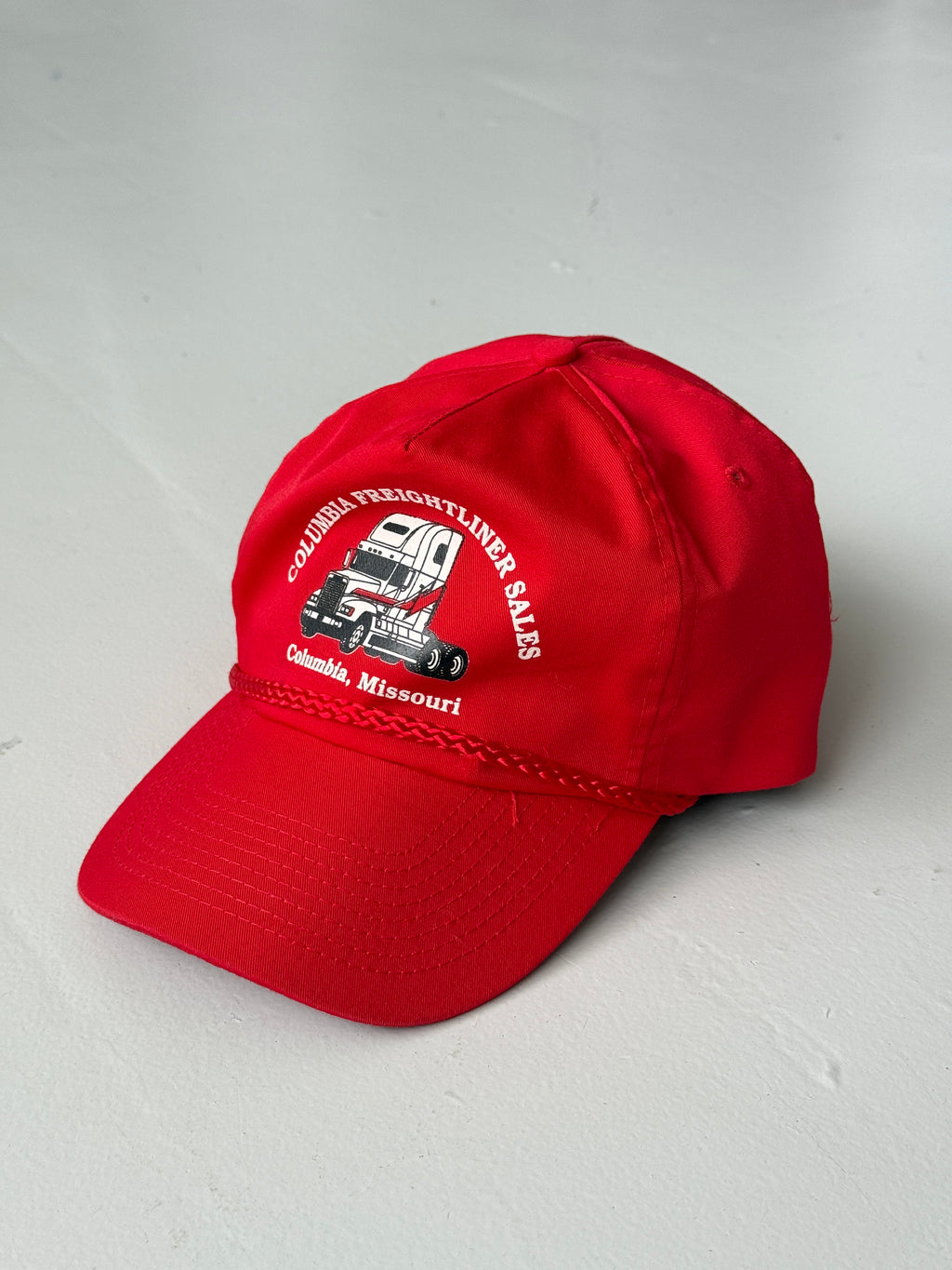 Red Columbia Freight liner Sales Vintage Cotton SnapBack Trucker Cap