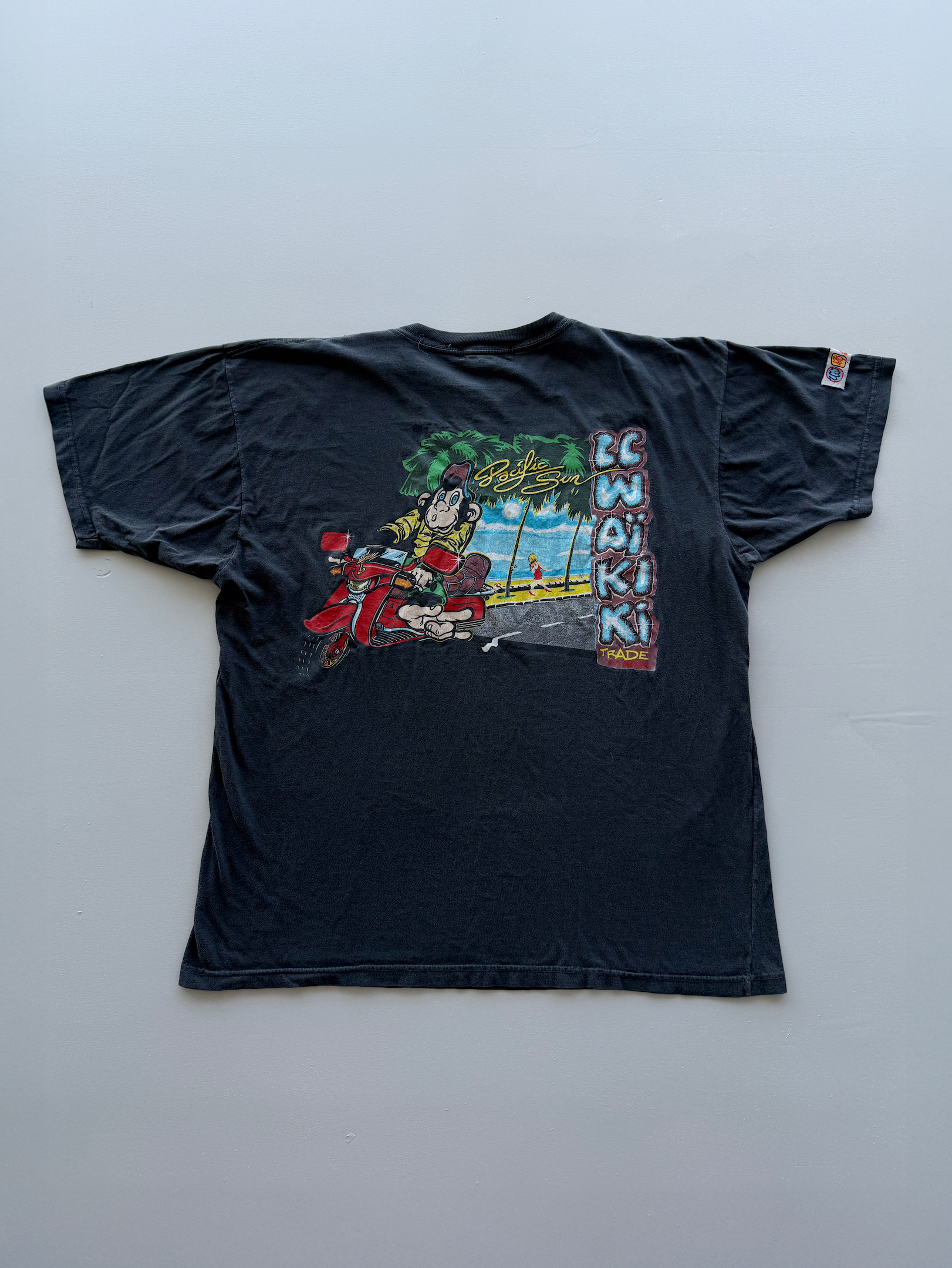 Black Pacific Sun Waikiki Monkey Scooter 90's Vintage Graphic T-Shirt - Large
