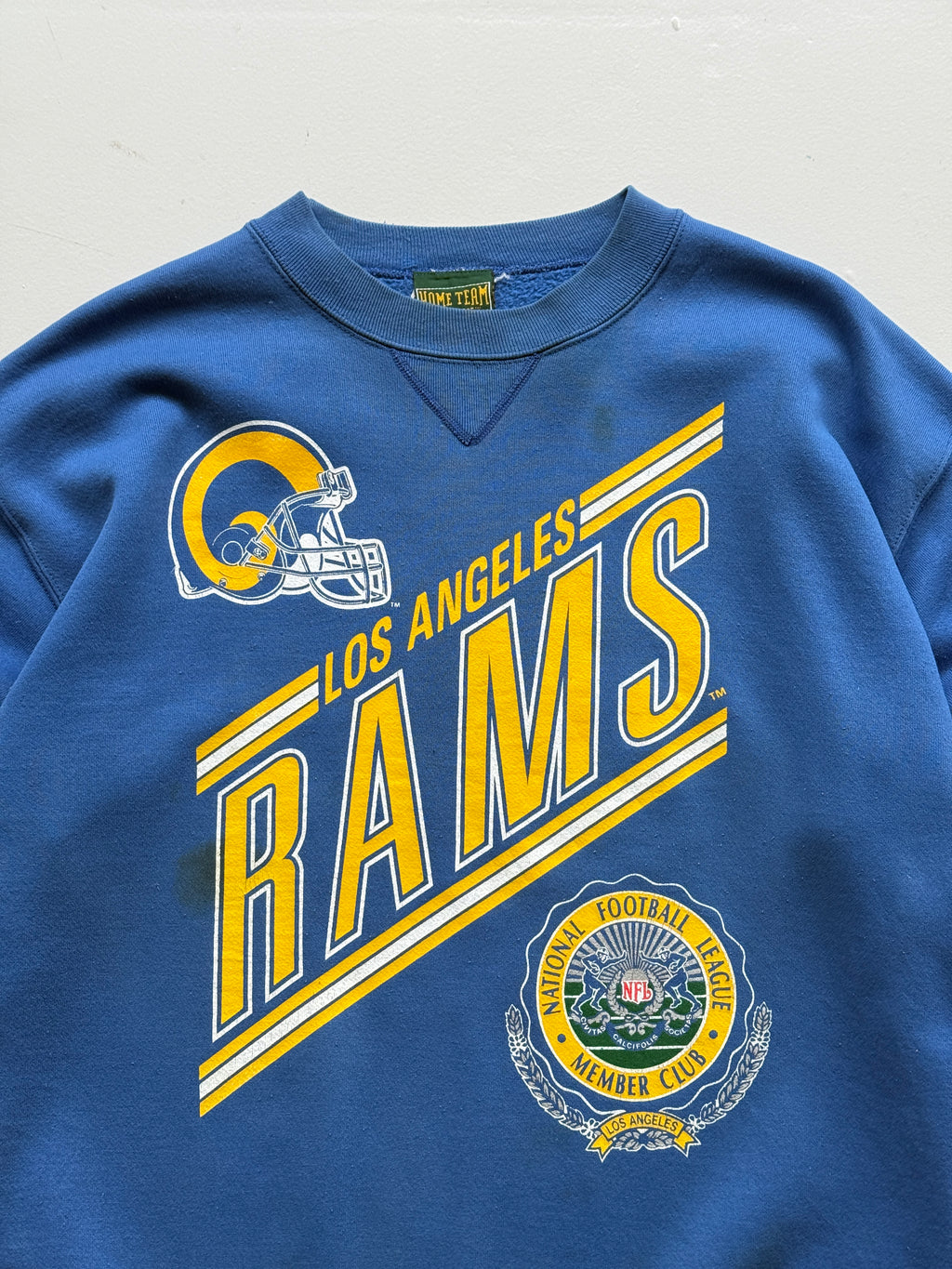 Home Team Advantage LA Rams NFL 90's Vintage Sweatshirt - Medium