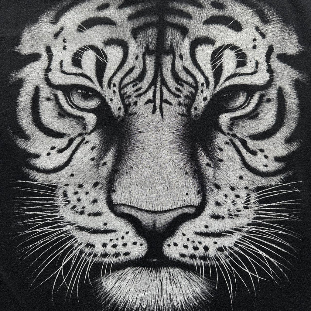 Black Tiger 90s Vintage T-shirt - Medium