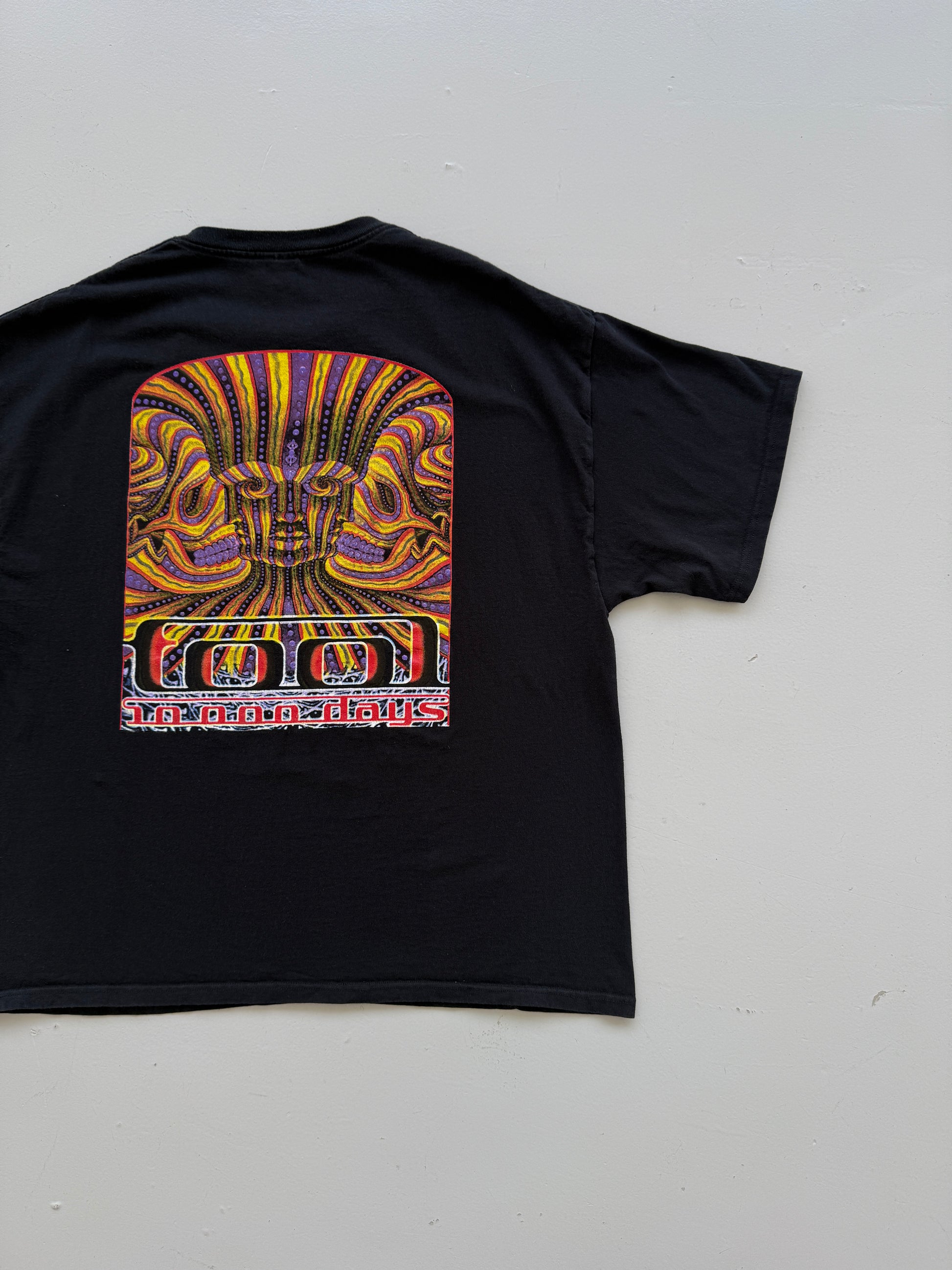 Black Tool 00's Vintage Band Graphic T-Shirt - XXL