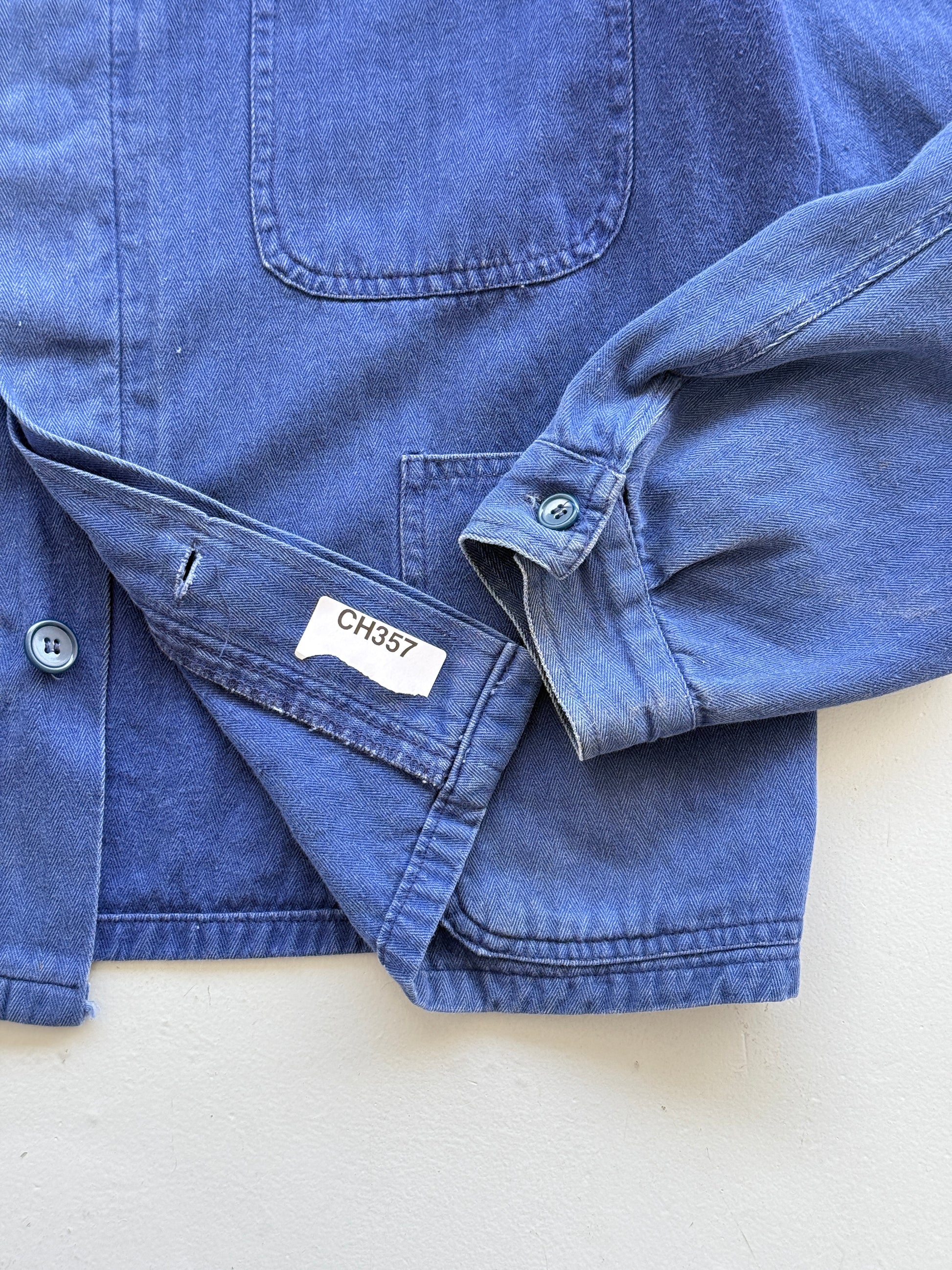 Faded Blue French Herringbone Vintage Workwear Chore Jacket CH357 - Small