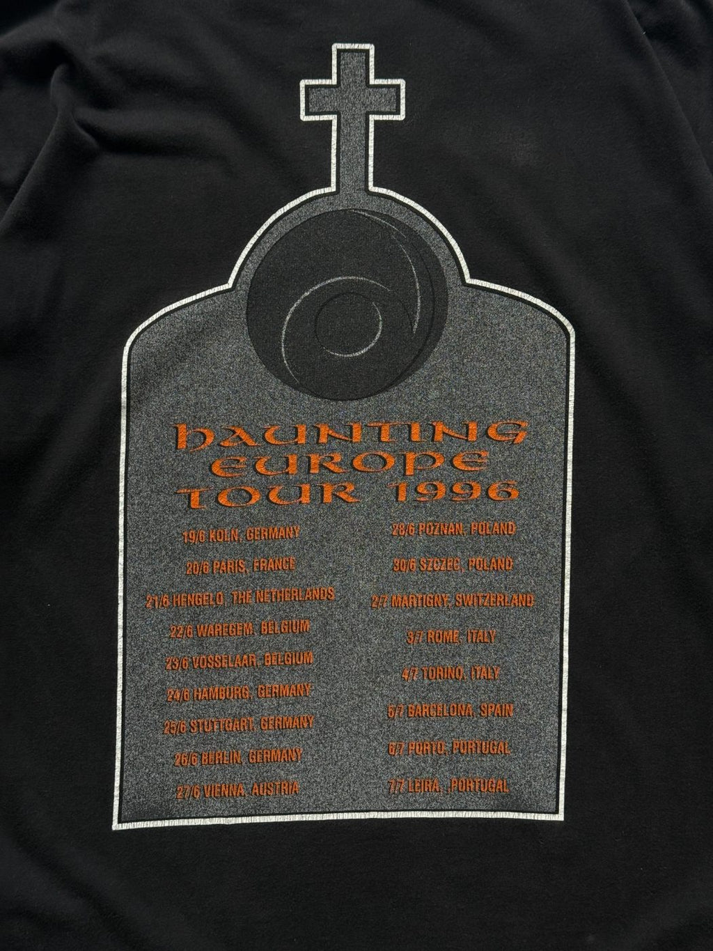 Six Feet Under Haunting Europe Tour 1996 Vintage Long Sleeve Band T-Shirt - Larg