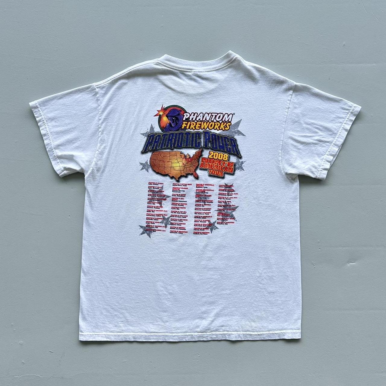 White Phantom Fireworks Vintage 00’s T-shirt - Large