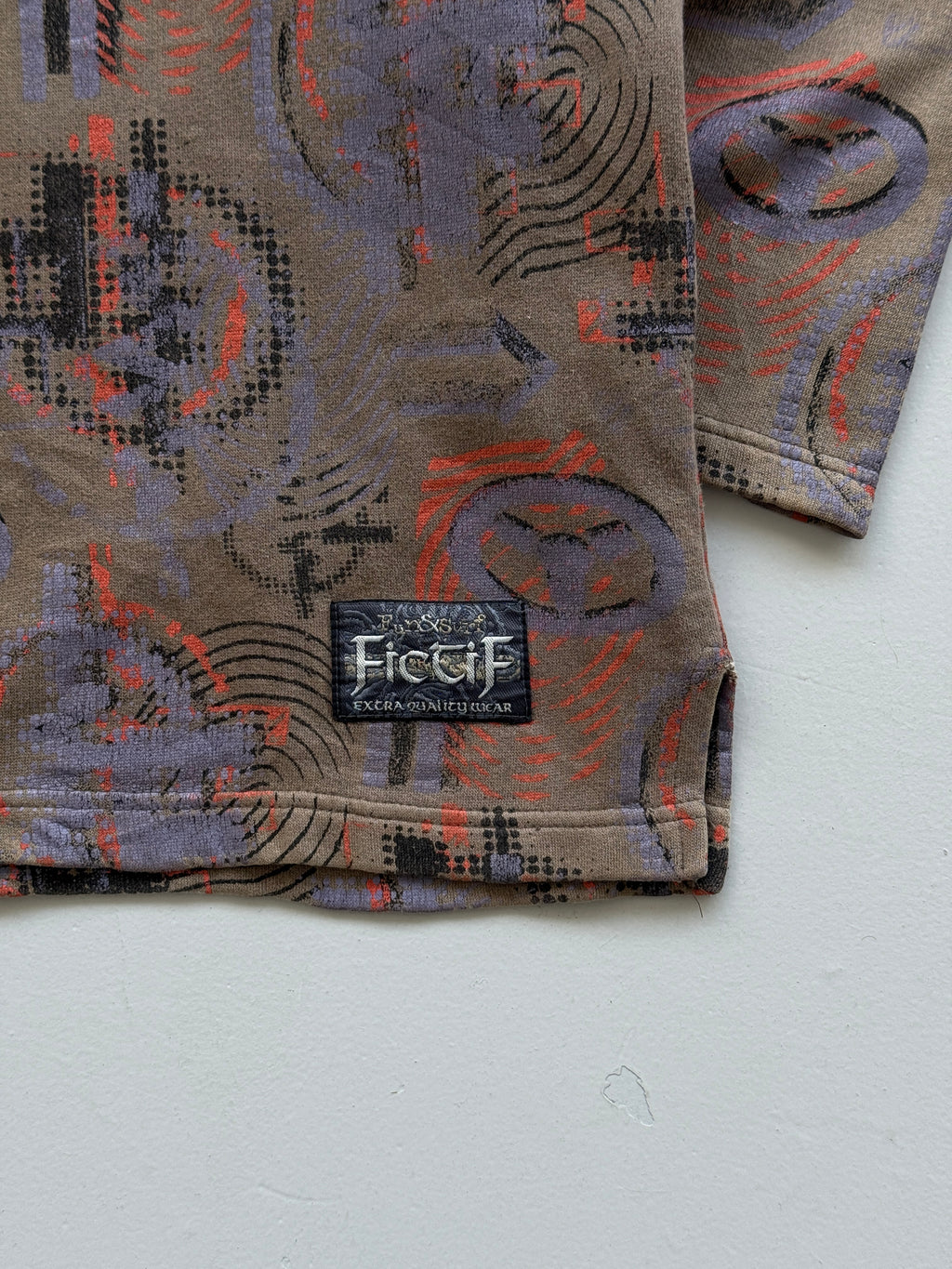 Surfwear All-Over Print 90's Vintage Sweatshirt - Medium