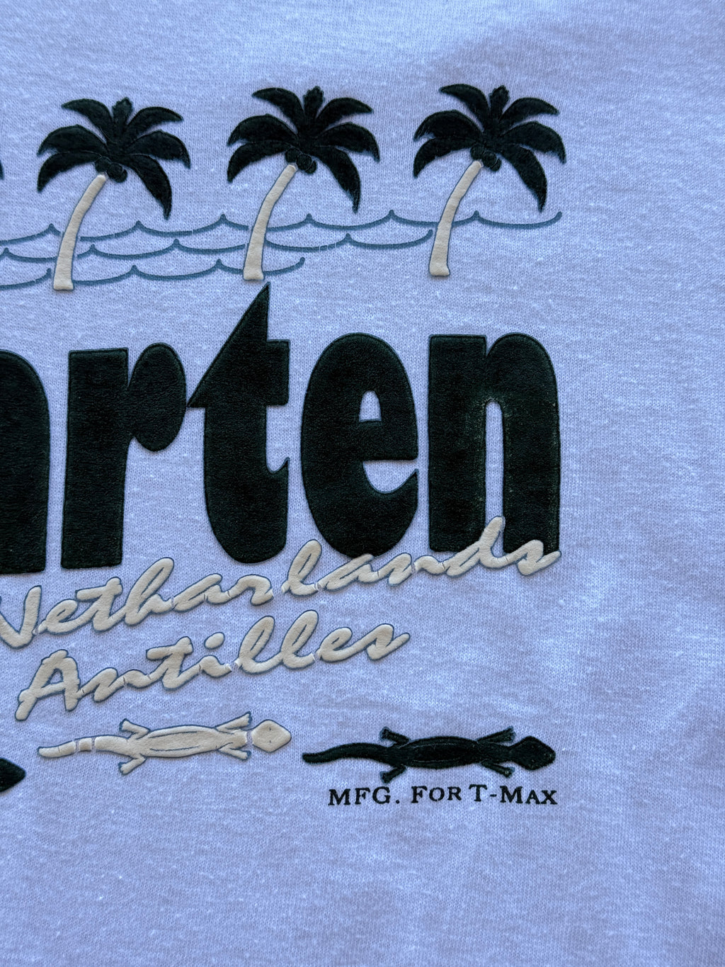 White St. Maarten Netherlands Antilles 90's Vintage Tourist Graphic T-Shirt - Me