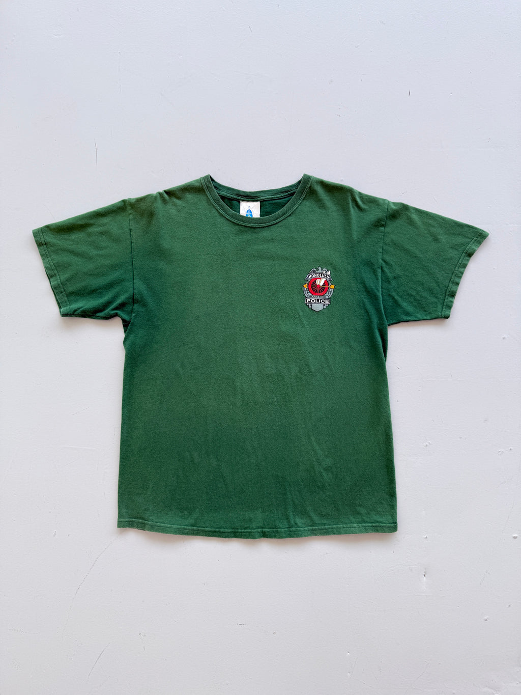 Green Honolulu Police 00's Vintage Graphic T-Shirt - Medium