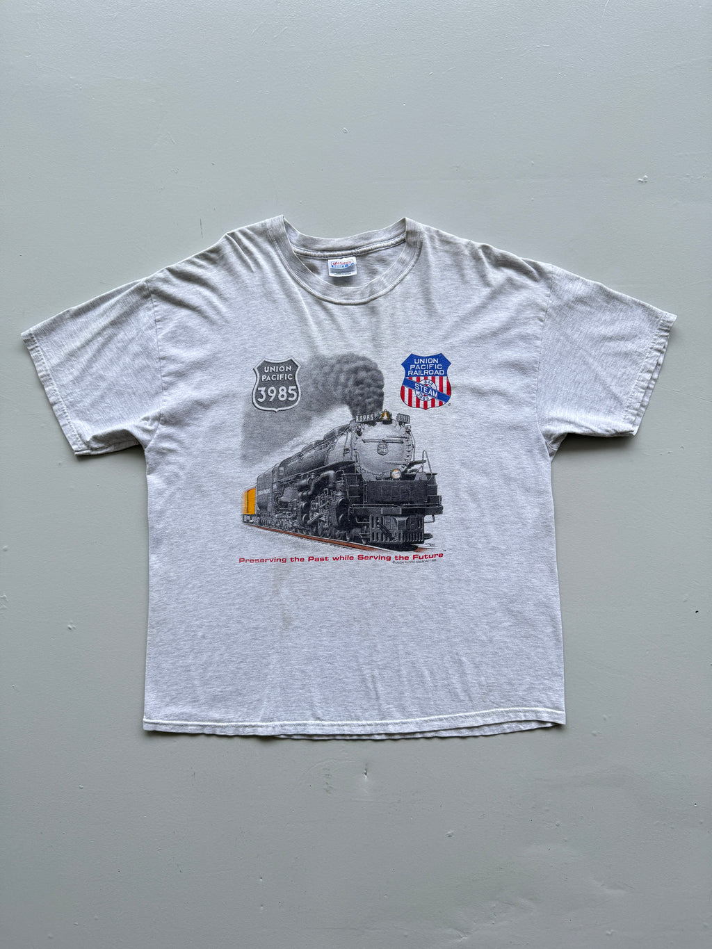 Grey Union Pacific 00's Vintage Train Graphic T-Shirt - XL