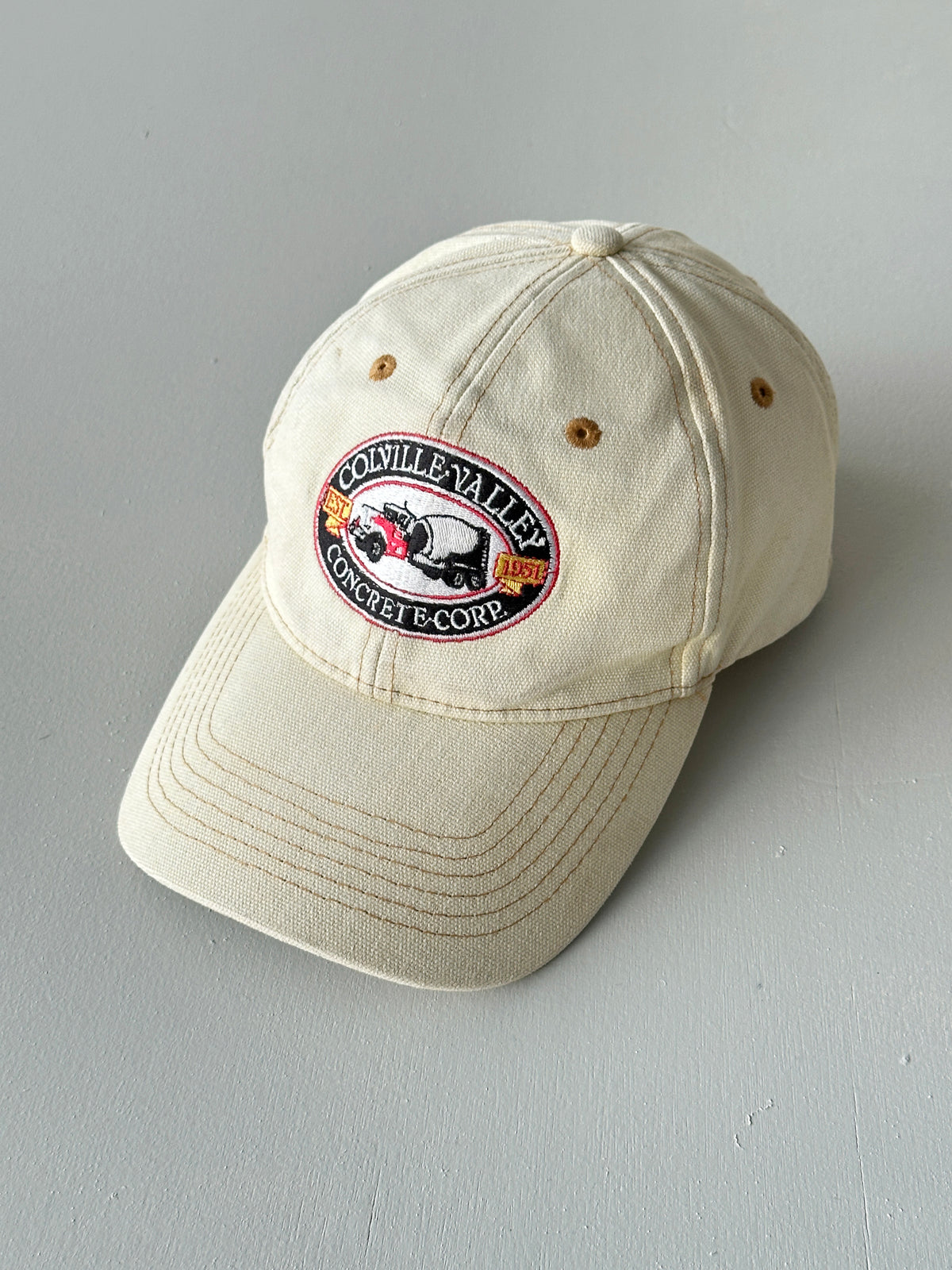 Cream Colville Valley Concrete Corp 90's Vintage SnapBack Trucker Cap