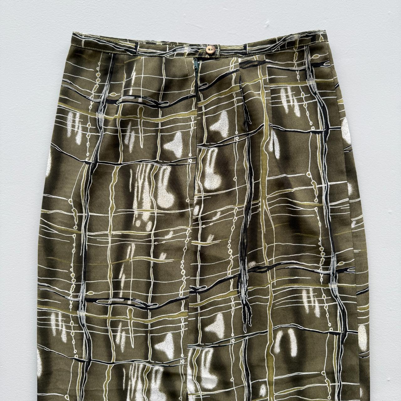 Green Lightweight Summer Vintage Maxi Skirt - Size 8 - 26” x 30”