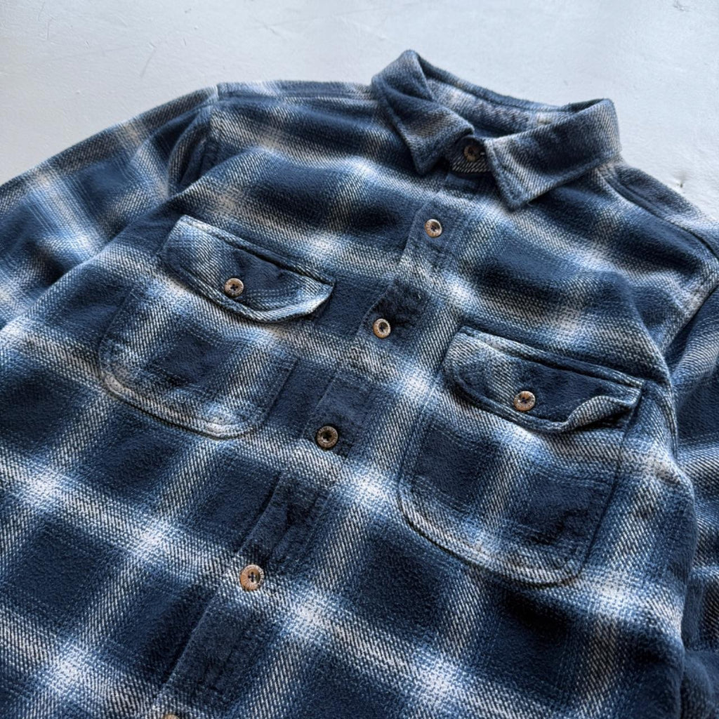 Blue Plaid Field and Stream 90’s Vintage Flannel Shirt - Medium